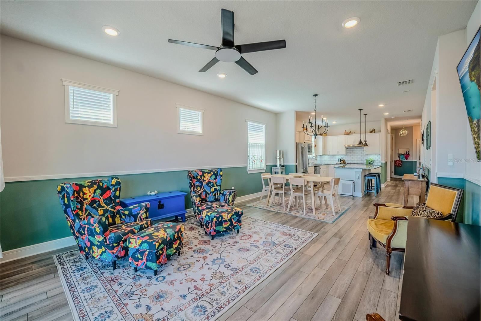 Image 17 of 42 For 6027 93rd Circle