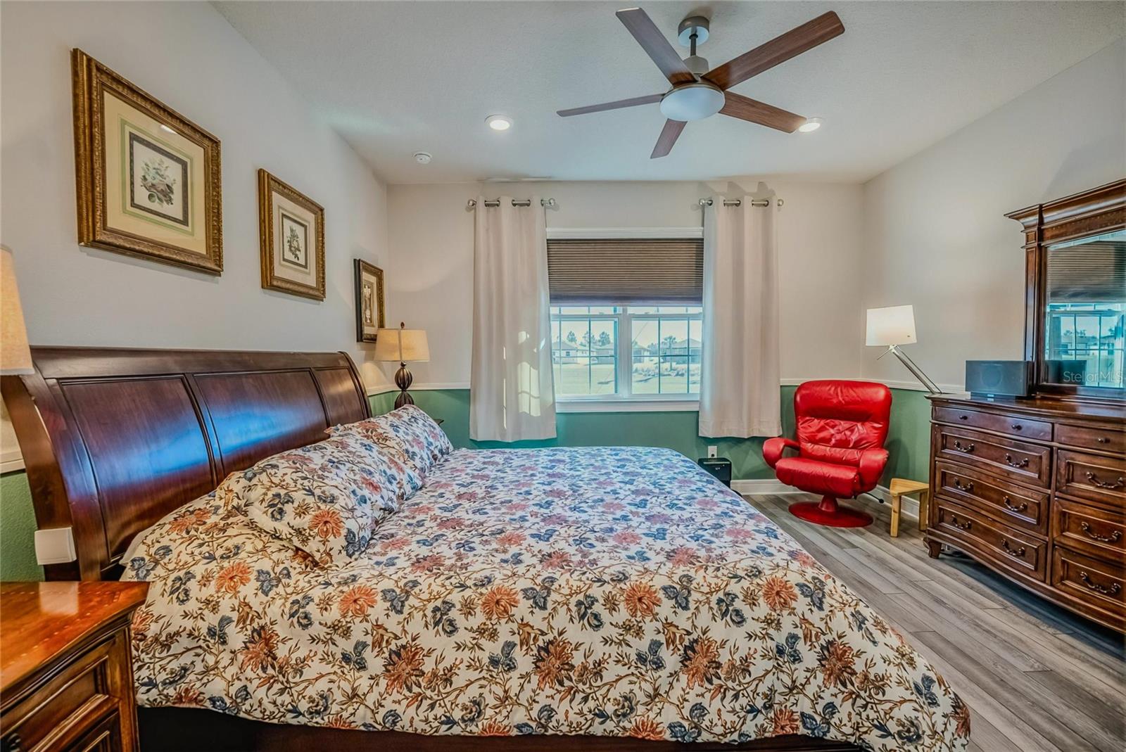 Image 23 of 42 For 6027 93rd Circle