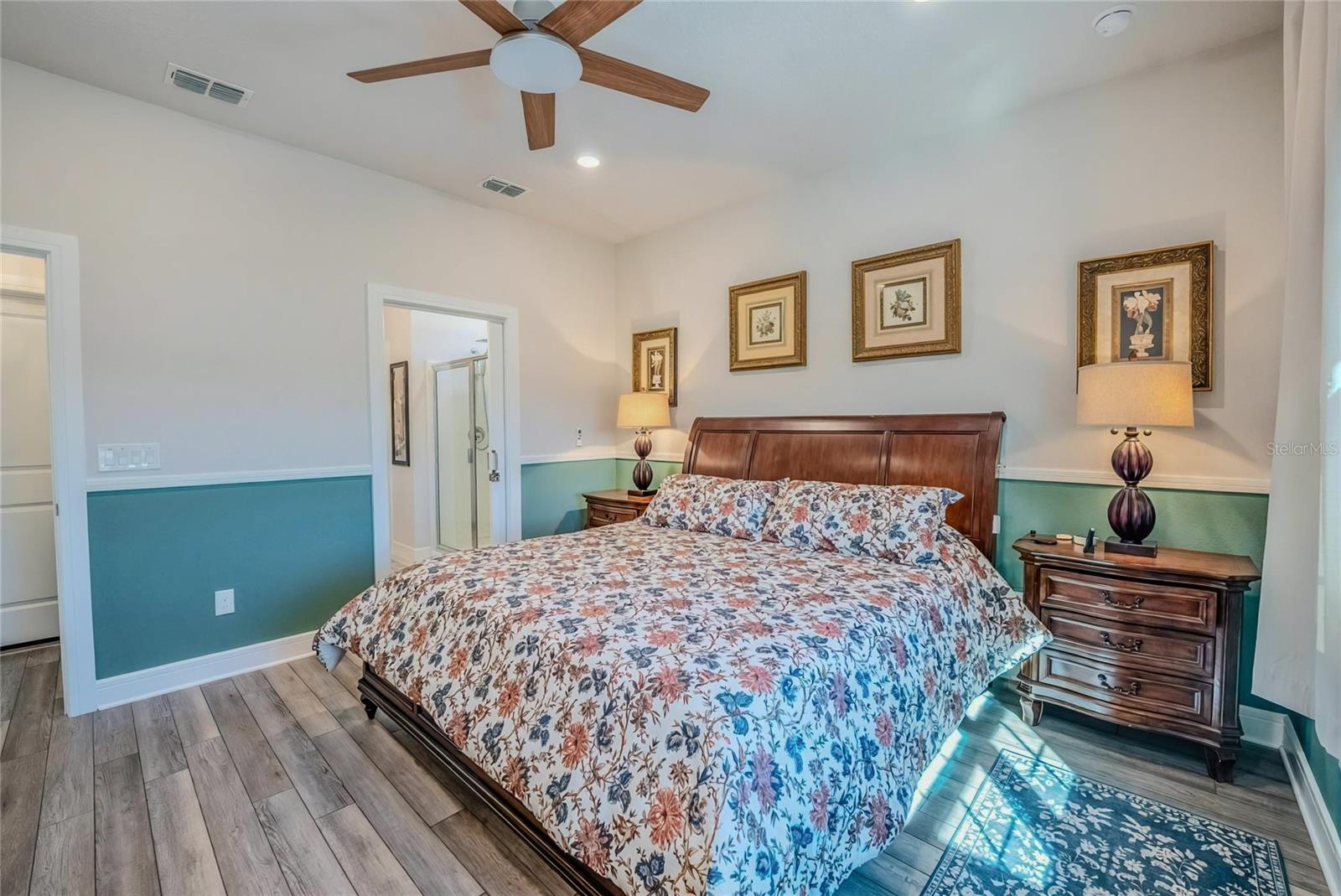 Image 24 of 42 For 6027 93rd Circle