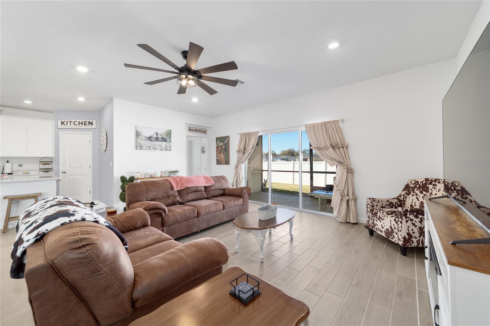 Image 13 of 77 For 4012 33rd Avenue