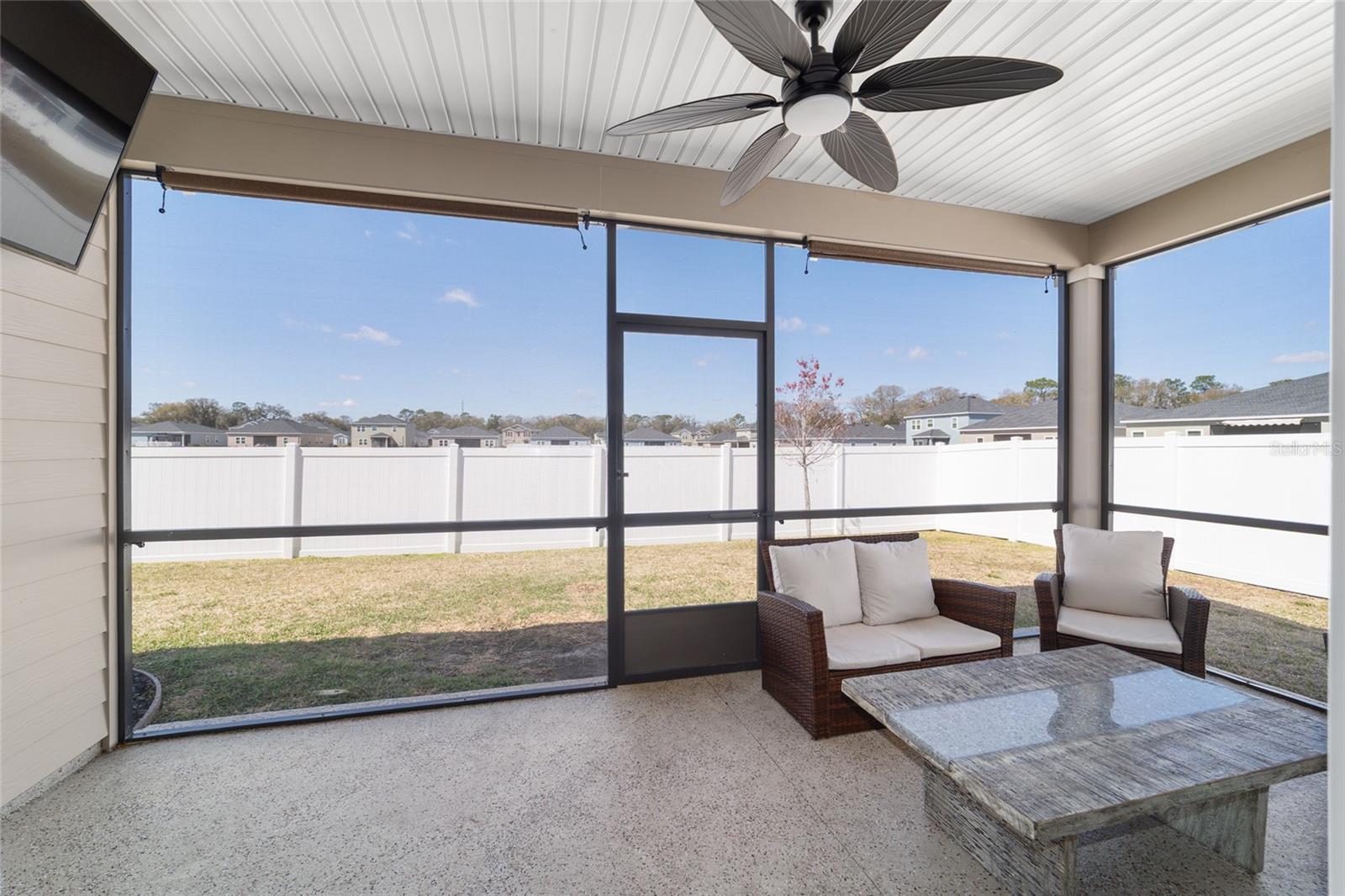 Image 17 of 77 For 4012 33rd Avenue