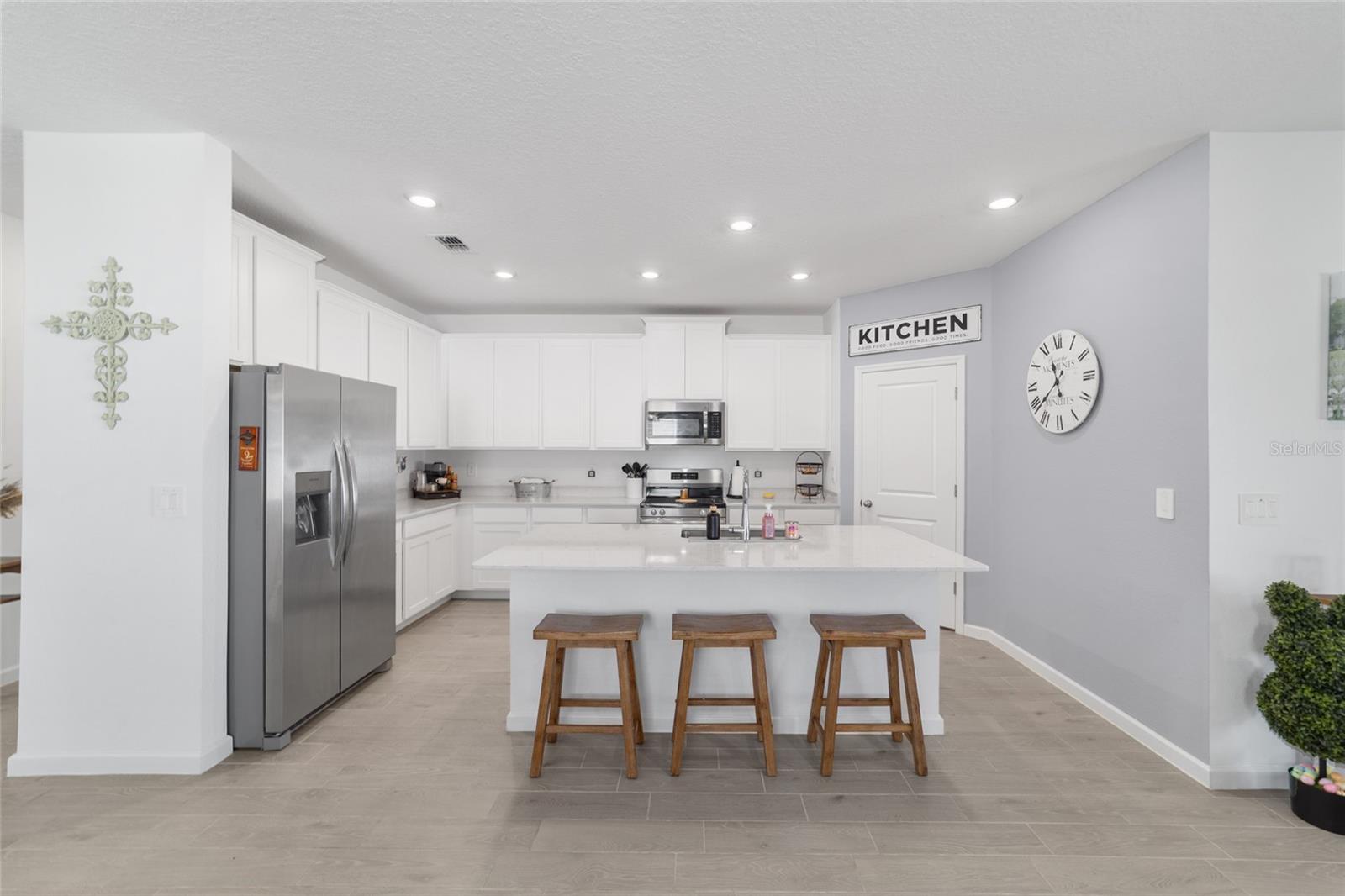 Image 20 of 77 For 4012 33rd Avenue