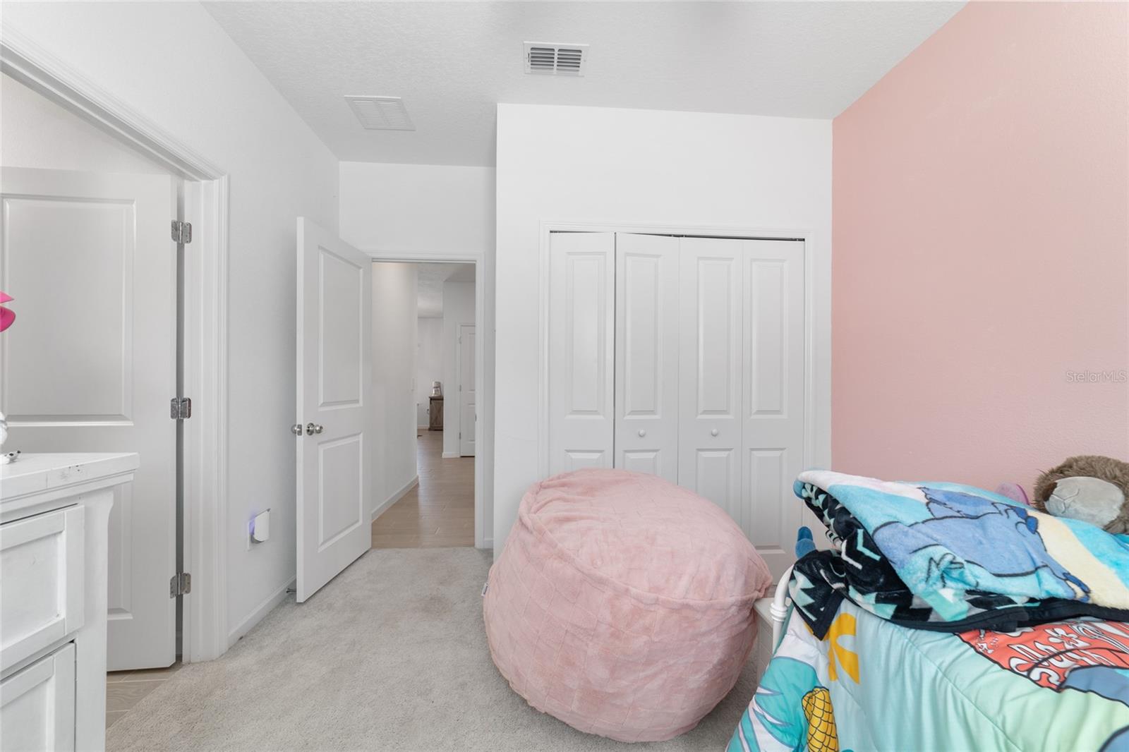 Image 42 of 77 For 4012 33rd Avenue