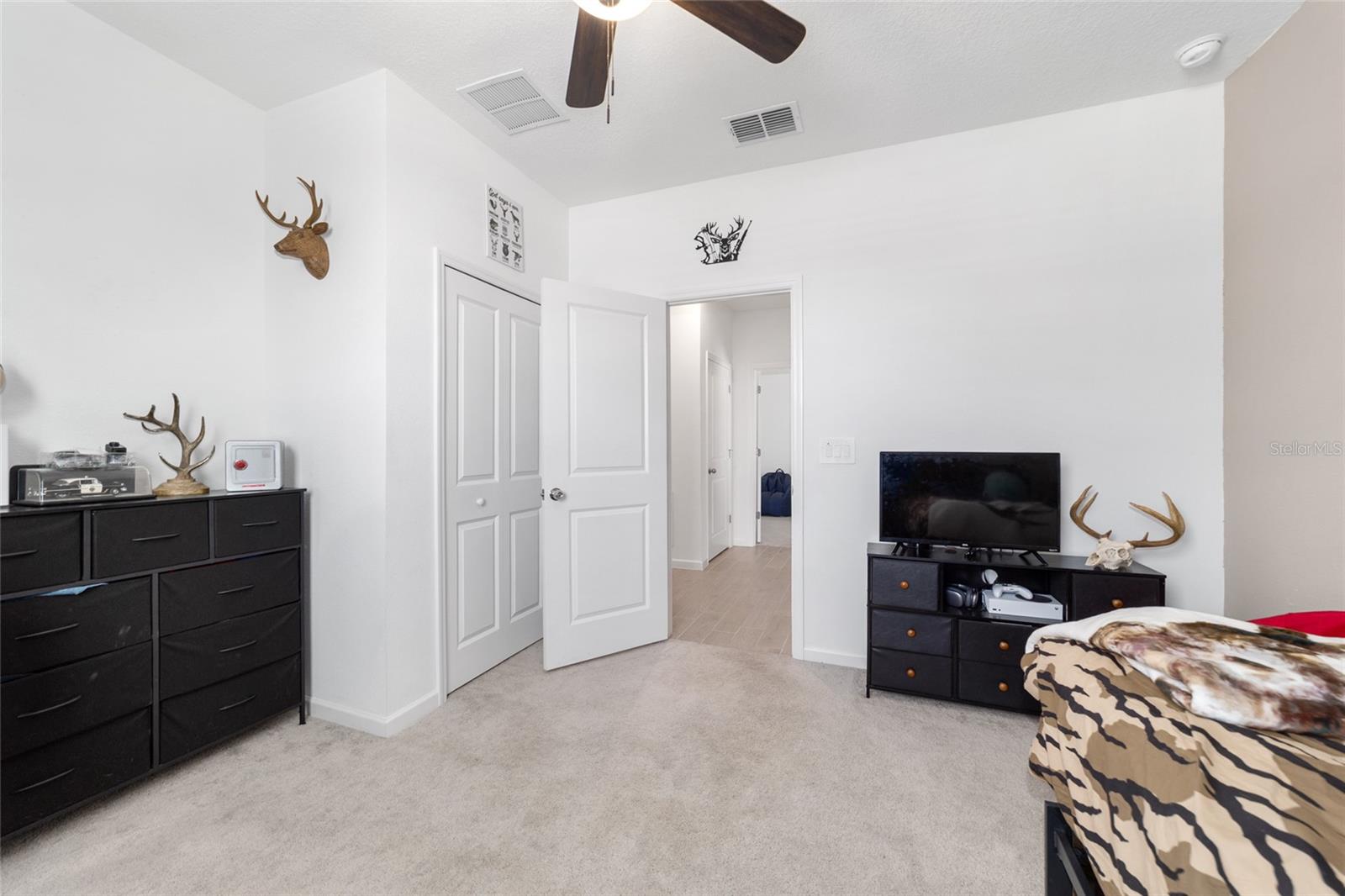 Image 45 of 77 For 4012 33rd Avenue