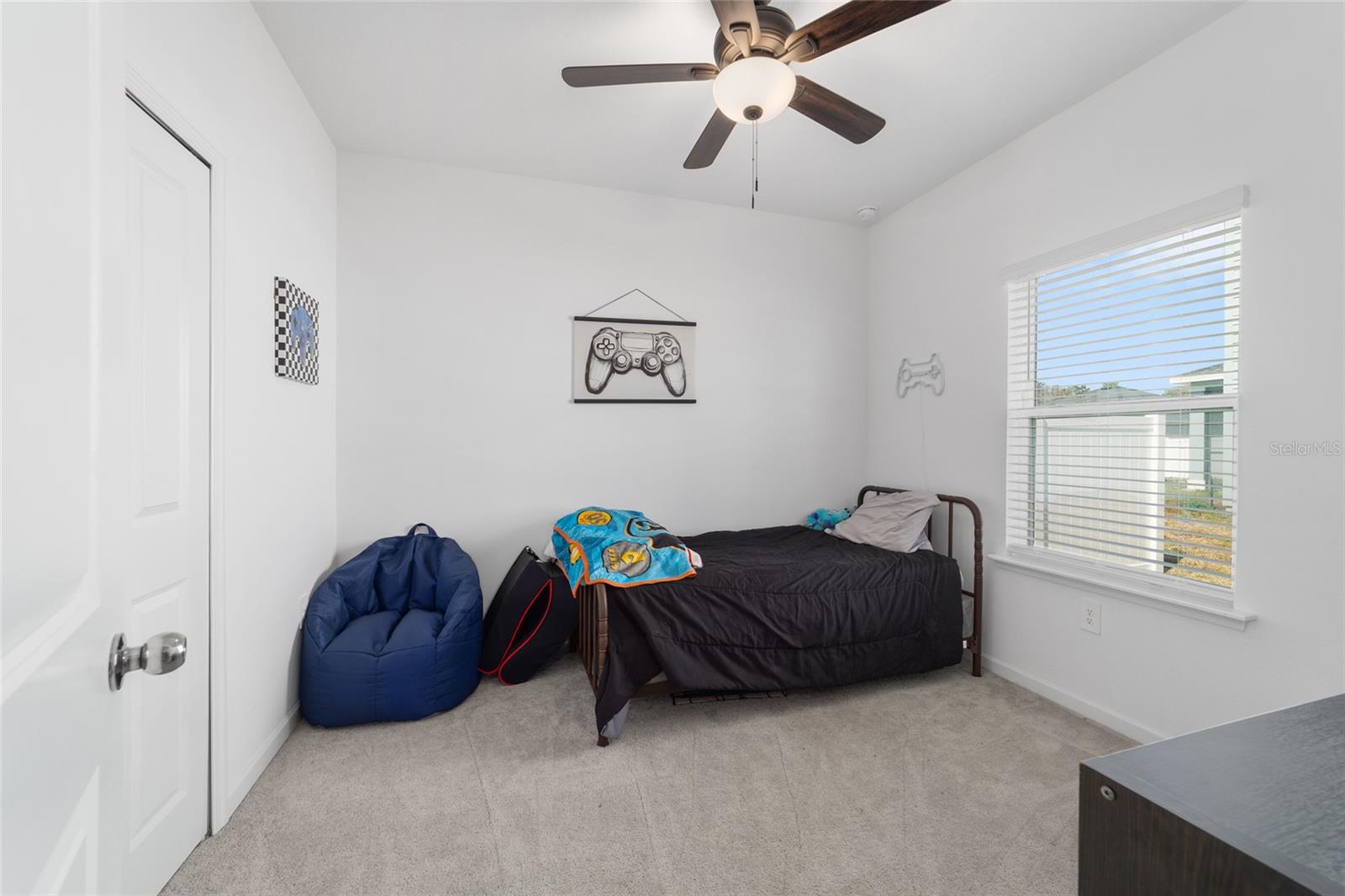 Image 48 of 77 For 4012 33rd Avenue