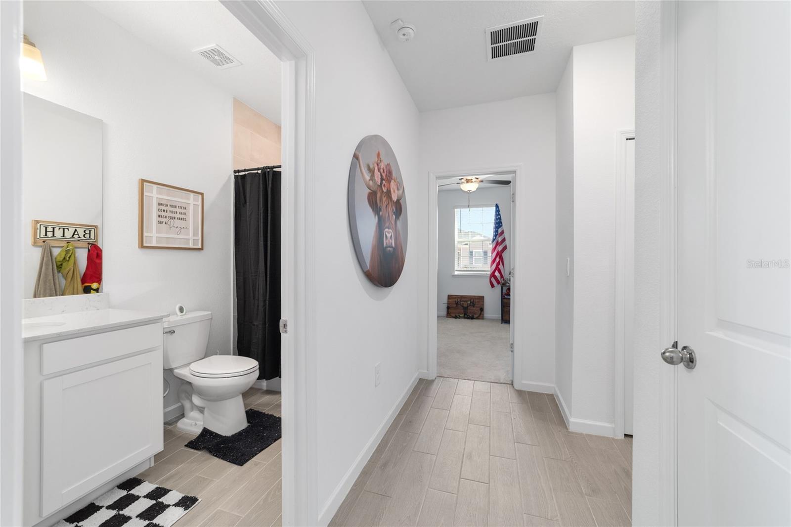 Image 49 of 77 For 4012 33rd Avenue