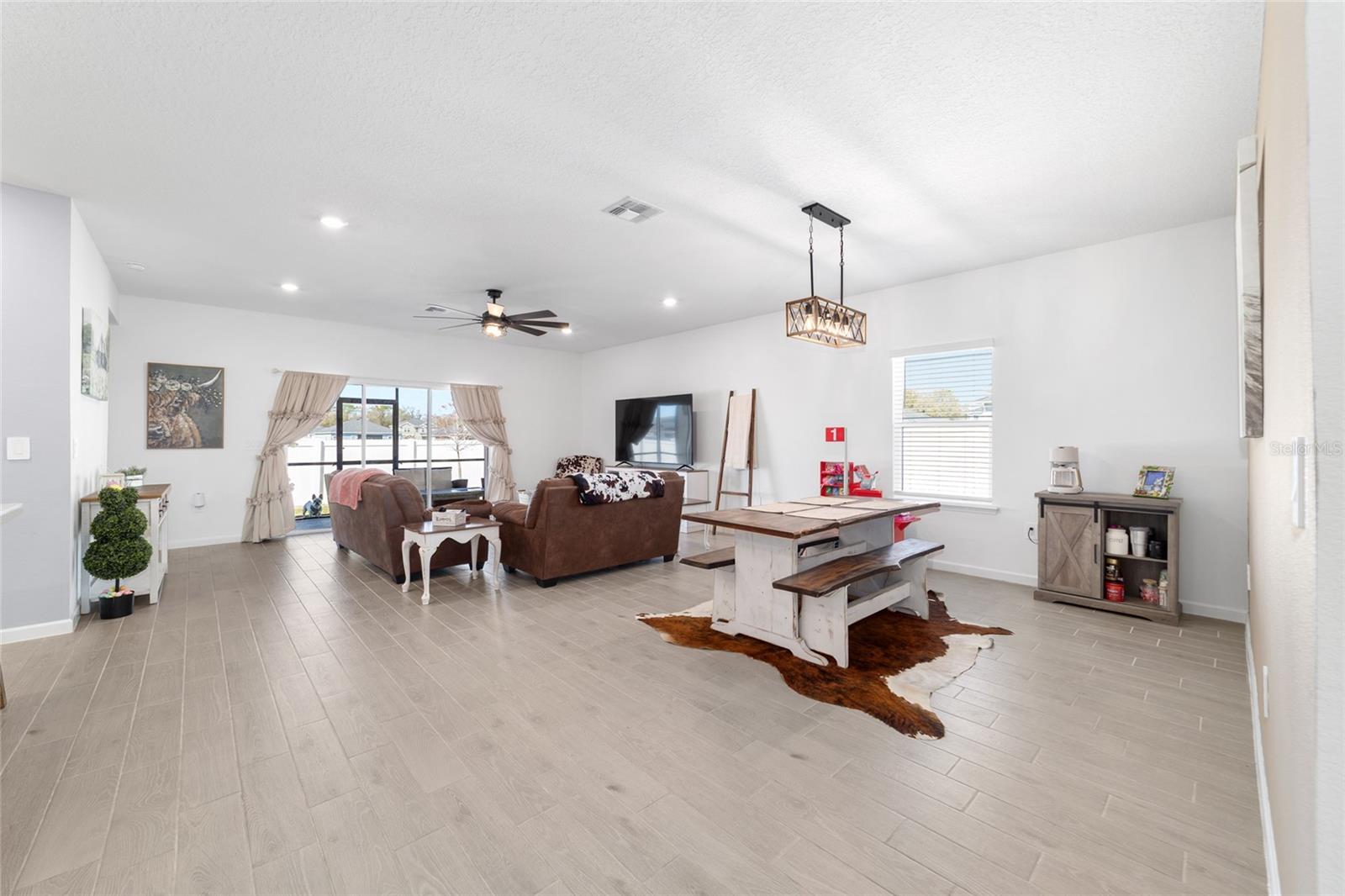 Image 6 of 77 For 4012 33rd Avenue