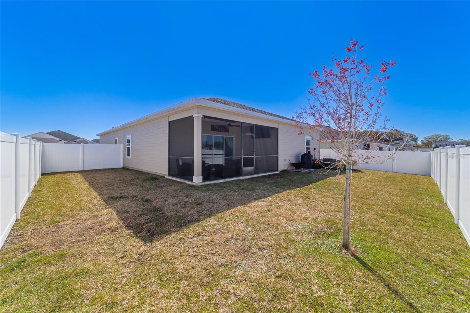 Image 61 of 77 For 4012 33rd Avenue