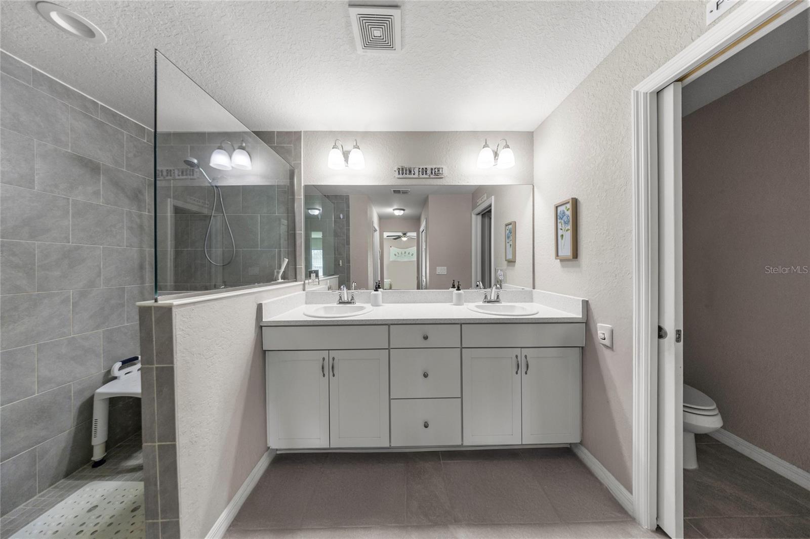 Image 13 of 28 For 17708 114th Lane