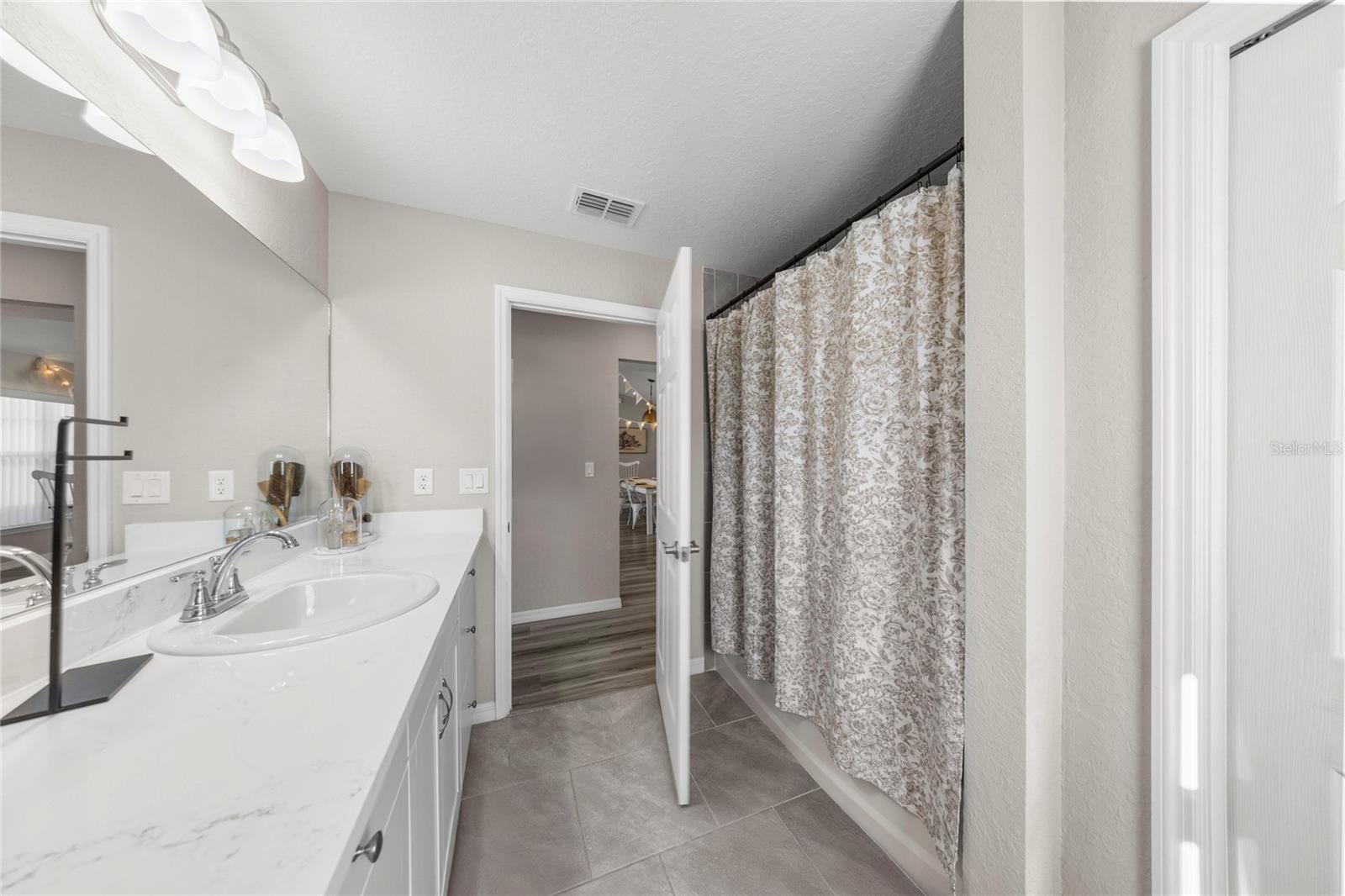 Image 18 of 28 For 17708 114th Lane