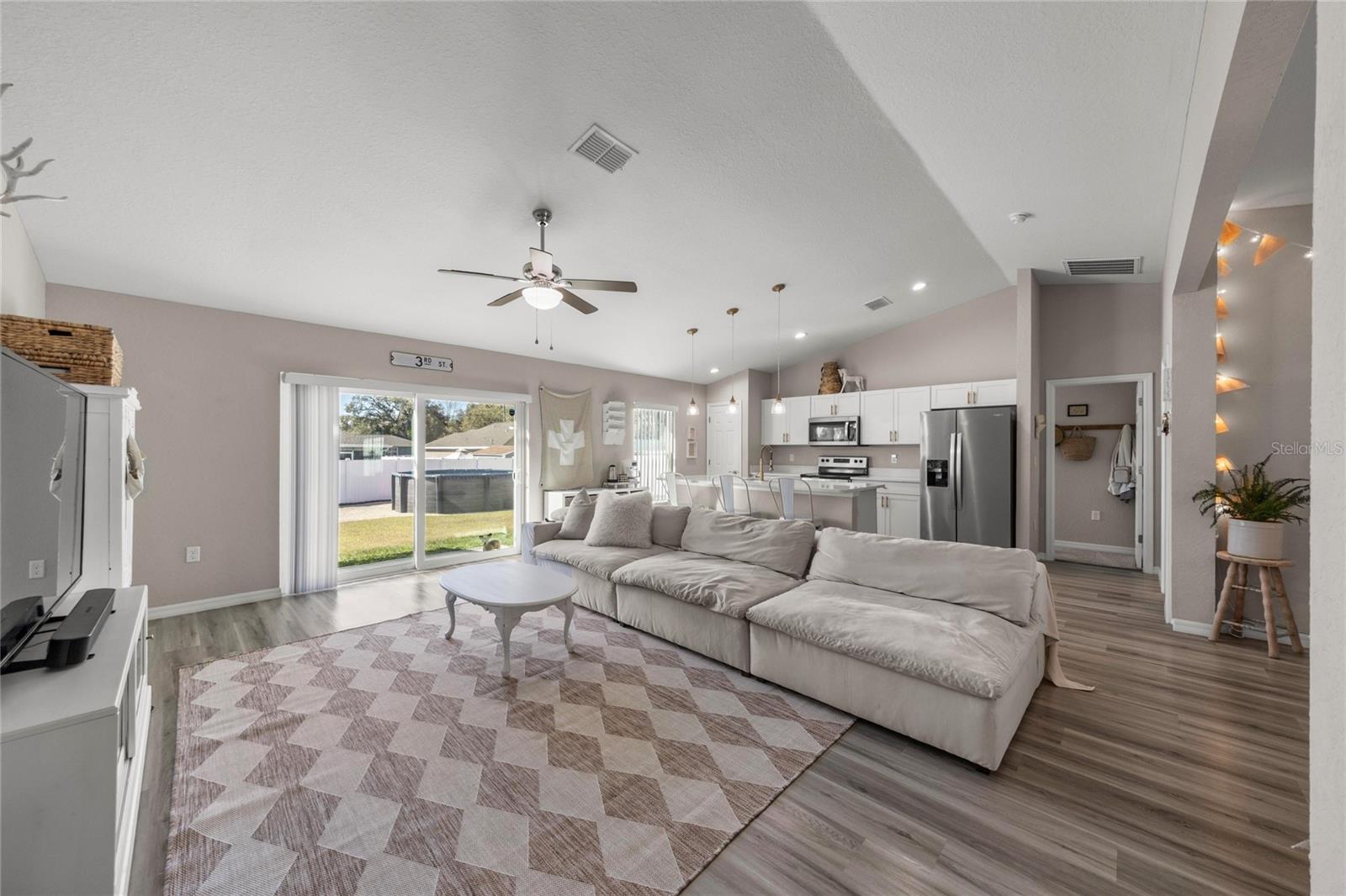 Image 5 of 28 For 17708 114th Lane