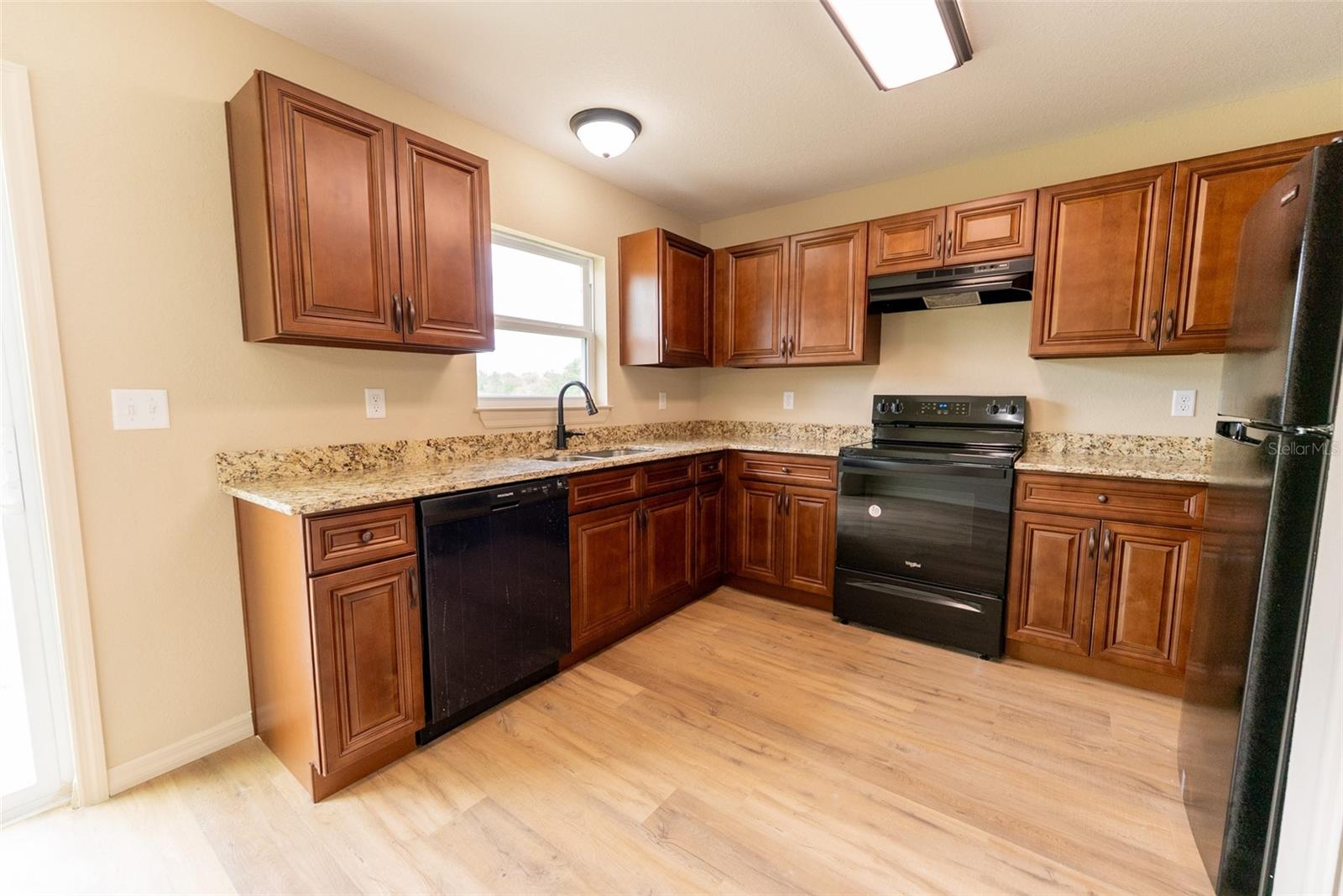 Image 22 of 42 For 14817 77th Avenue