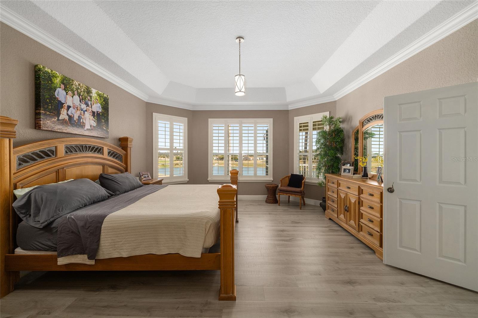 Image 16 of 34 For 533 Inner Circle