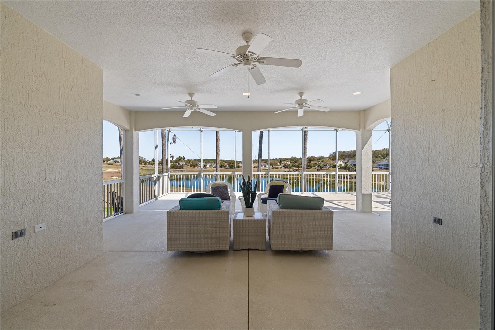 Image 24 of 34 For 533 Inner Circle