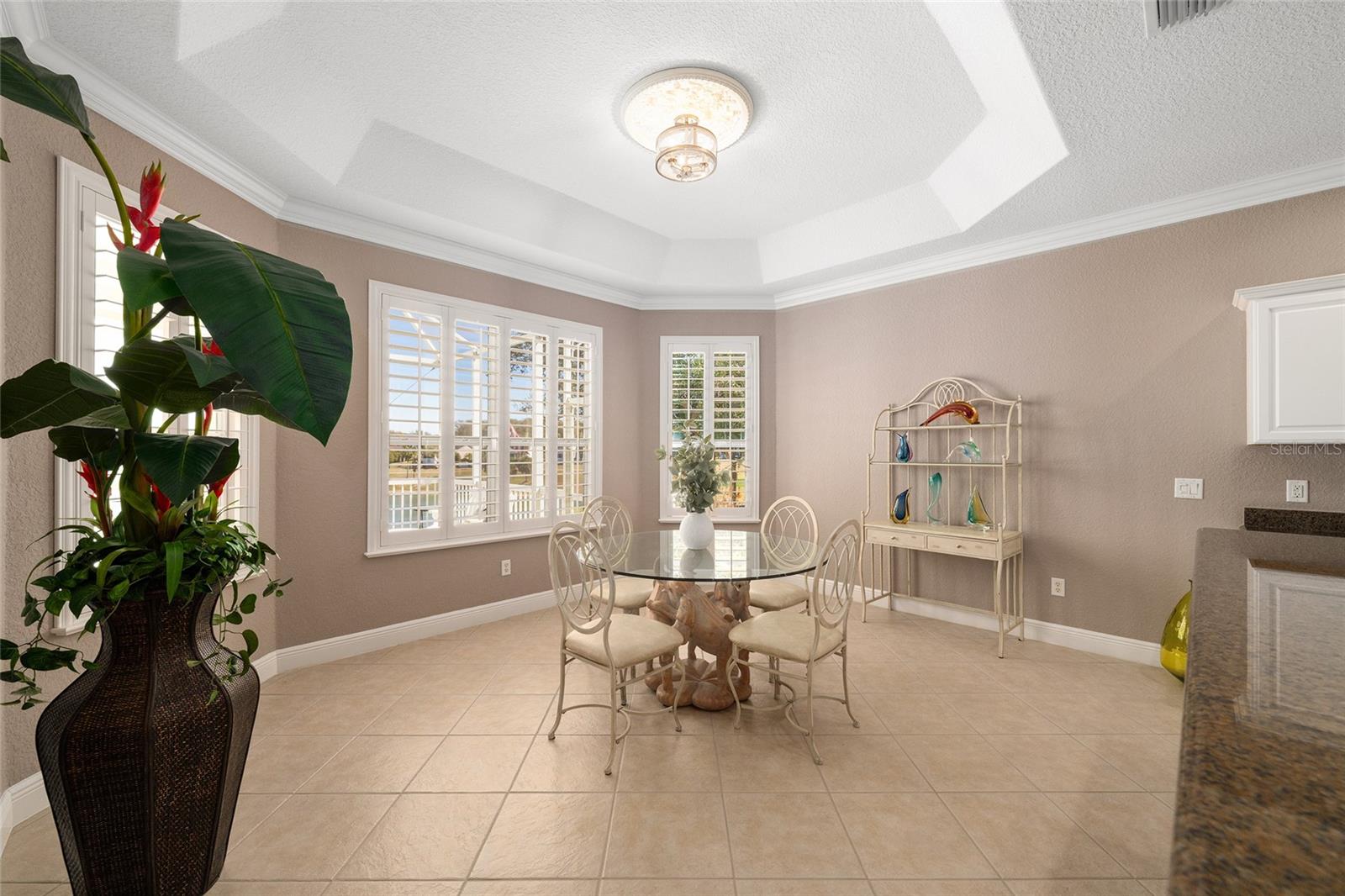 Image 8 of 34 For 533 Inner Circle