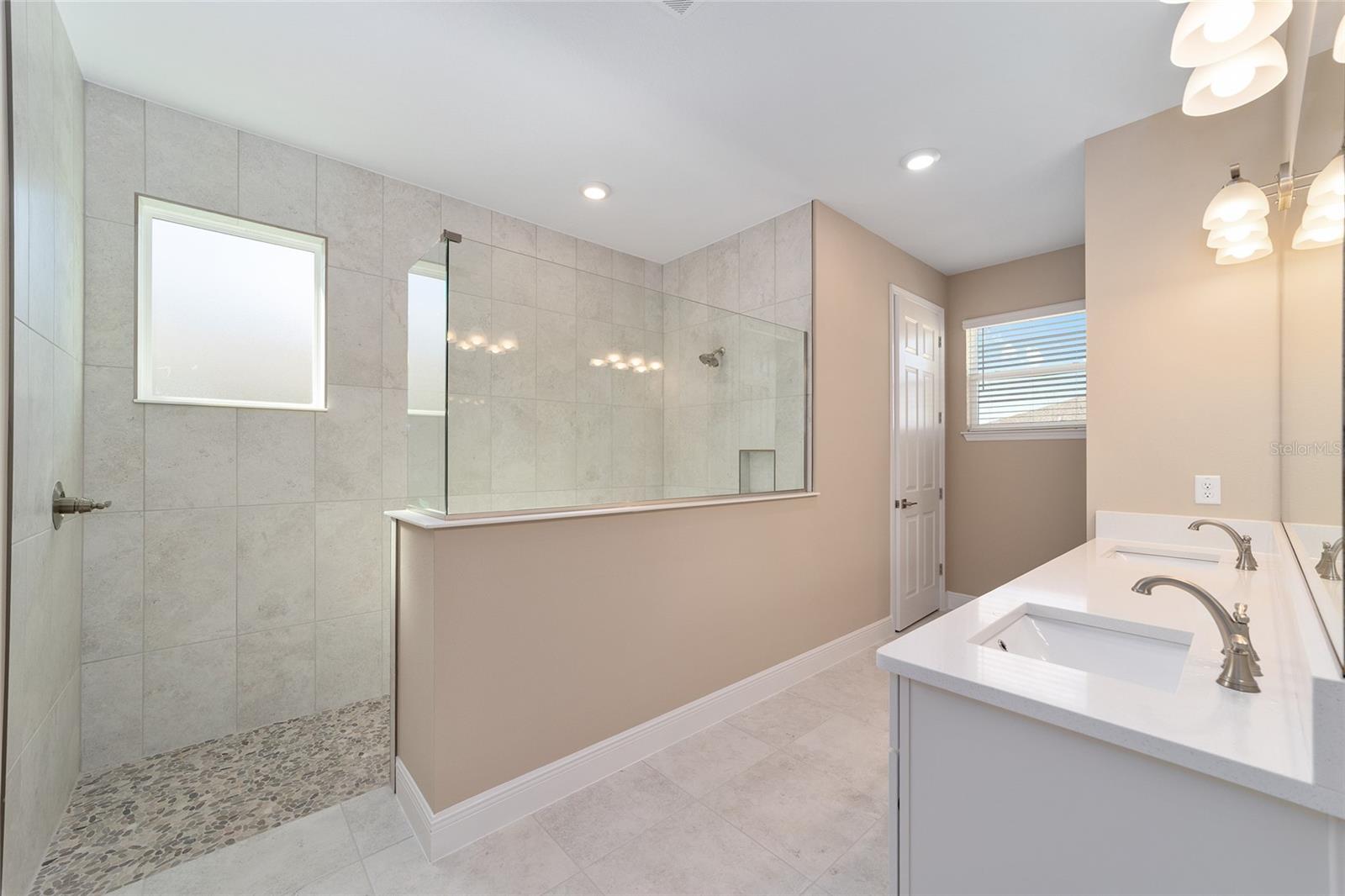 Image 27 of 47 For 10079 82nd Place Road