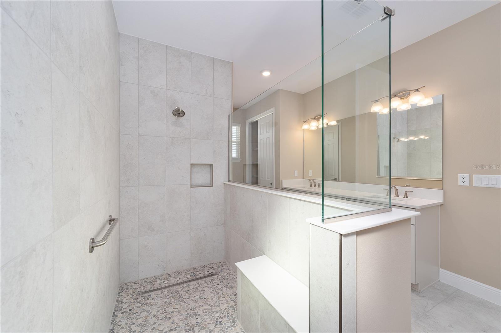 Image 29 of 47 For 10079 82nd Place Road