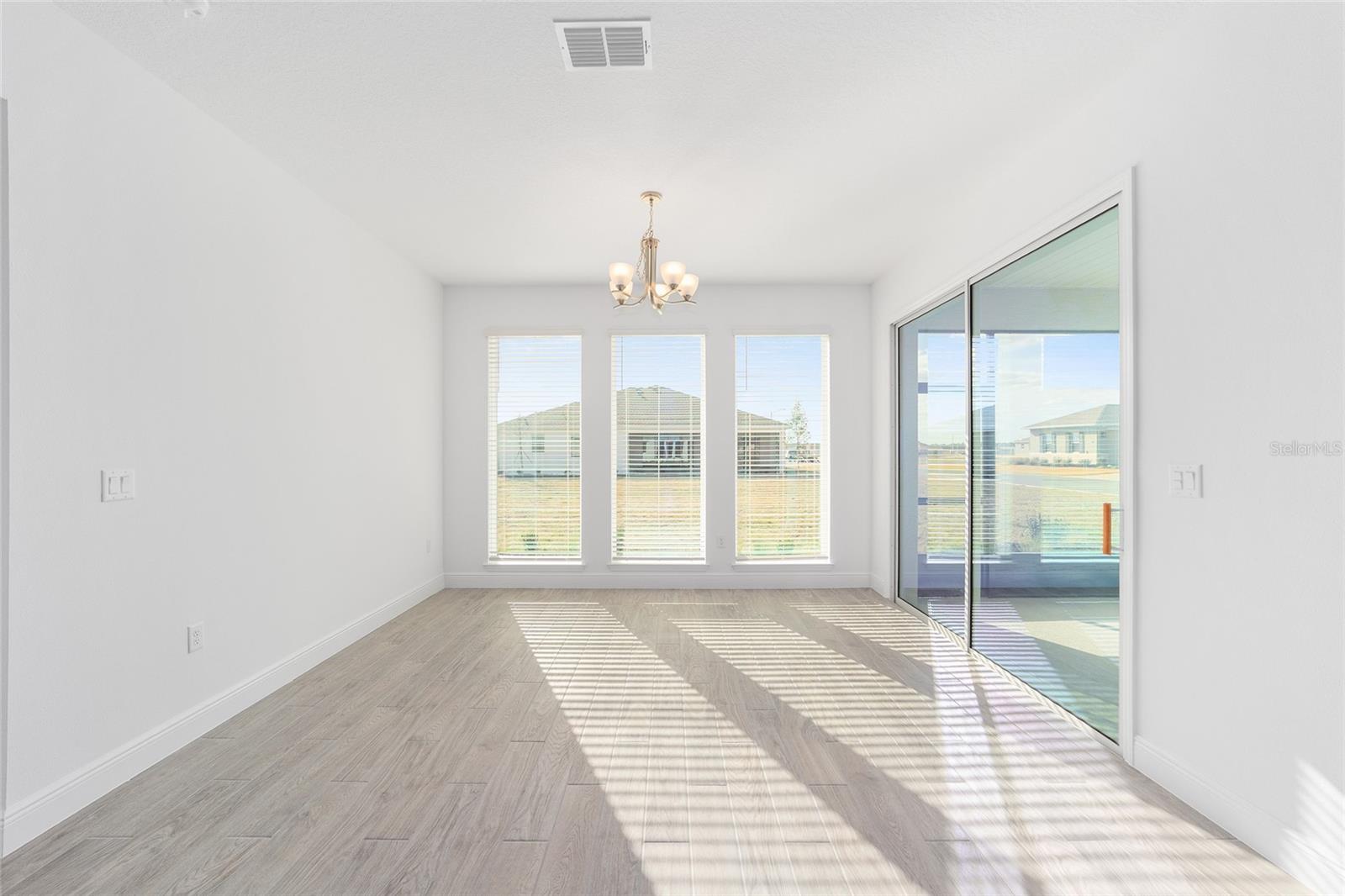 Image 17 of 42 For 8408 101st Avenue