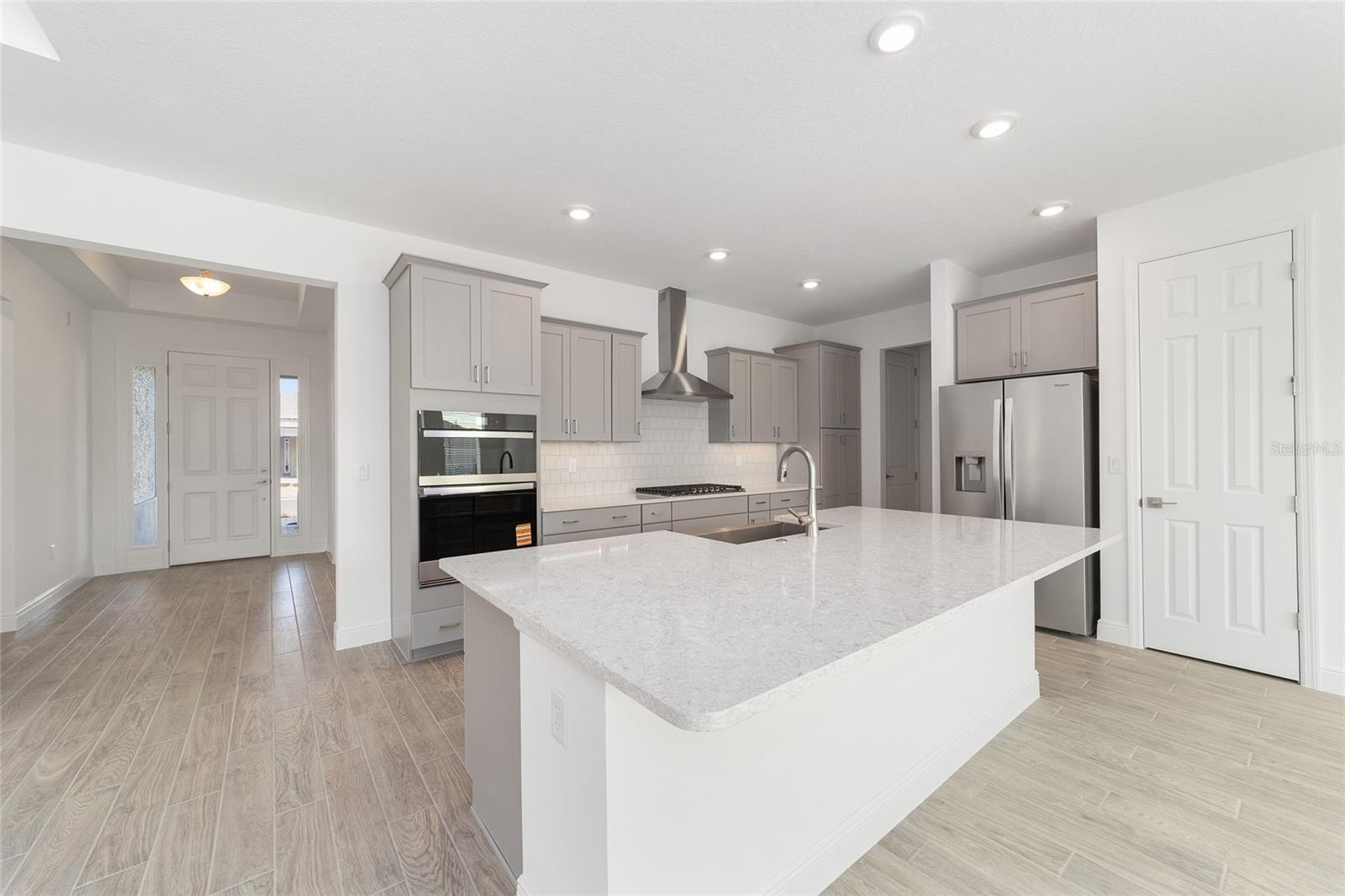 Image 20 of 42 For 8408 101st Avenue