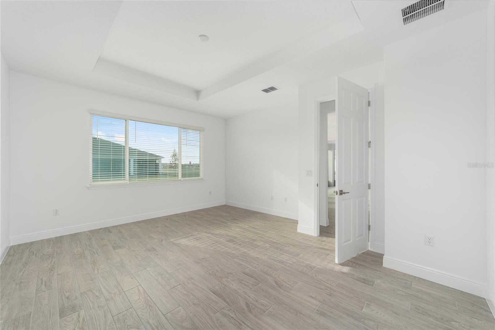 Image 24 of 42 For 8408 101st Avenue