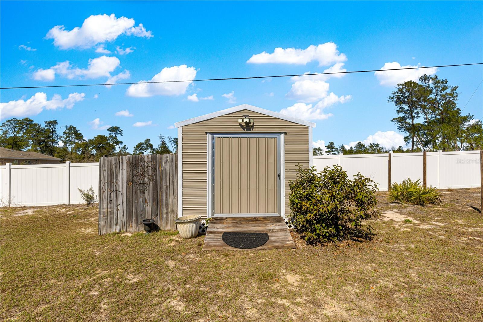 Image 41 of 44 For 2545 175th Loop