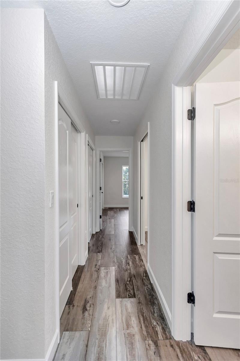 Listing photo id 26 for 18471 66 Loop