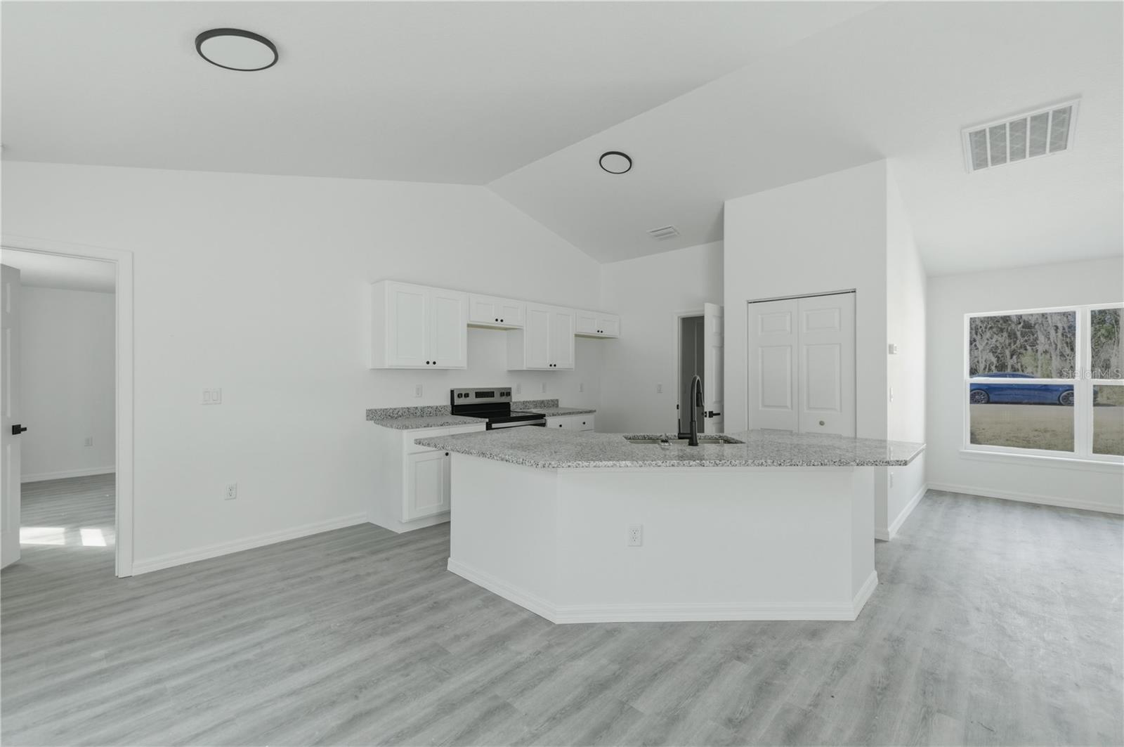 Image 7 of 24 For 15059 61st Court