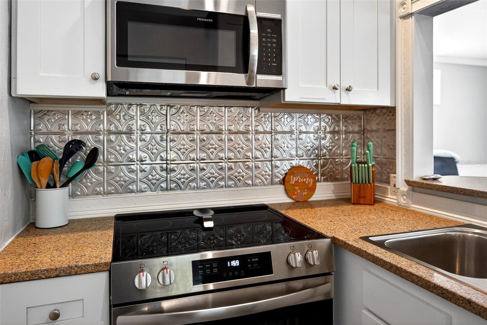 Image 14 of 38 For 110 Crystal Street