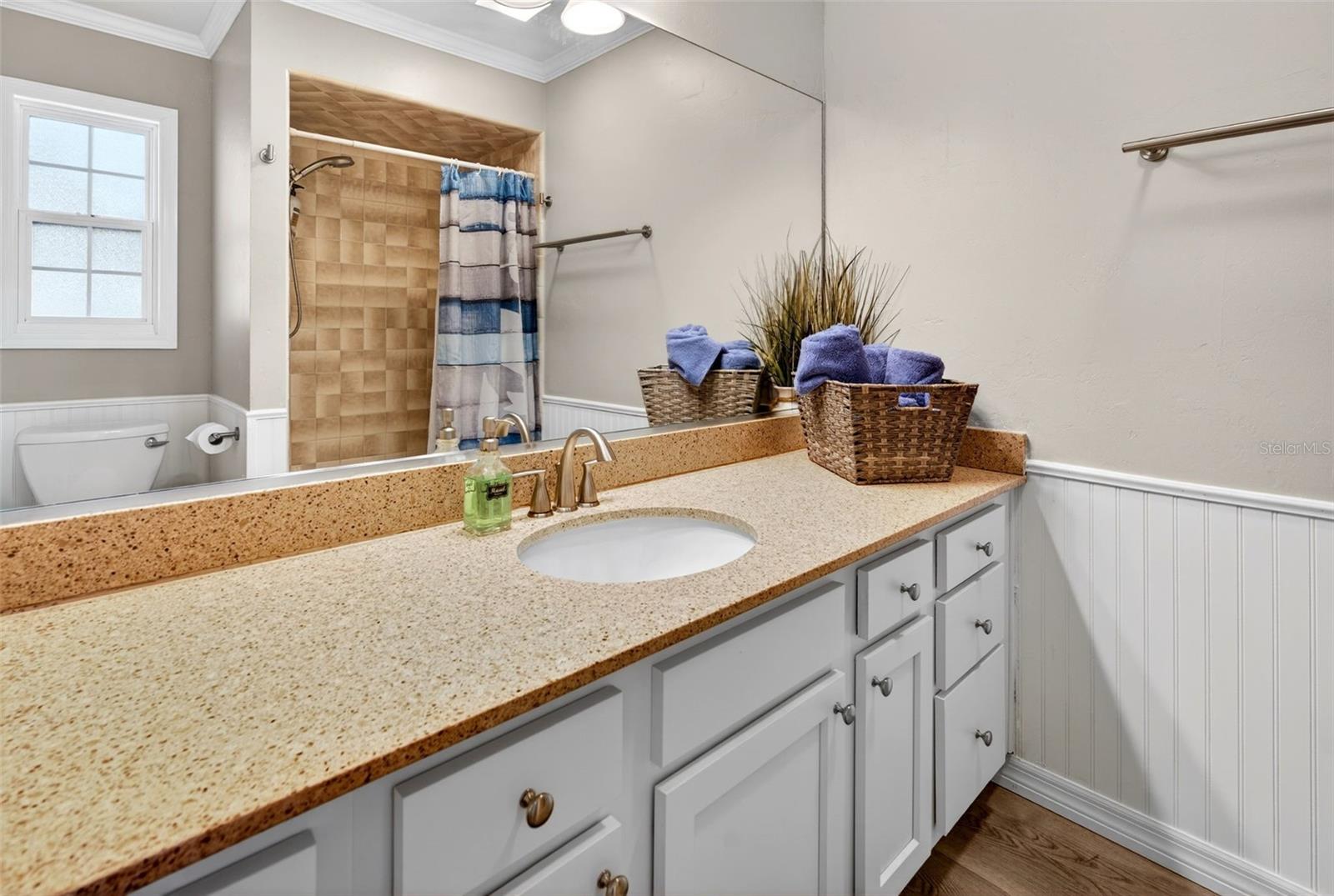 Image 24 of 38 For 110 Crystal Street