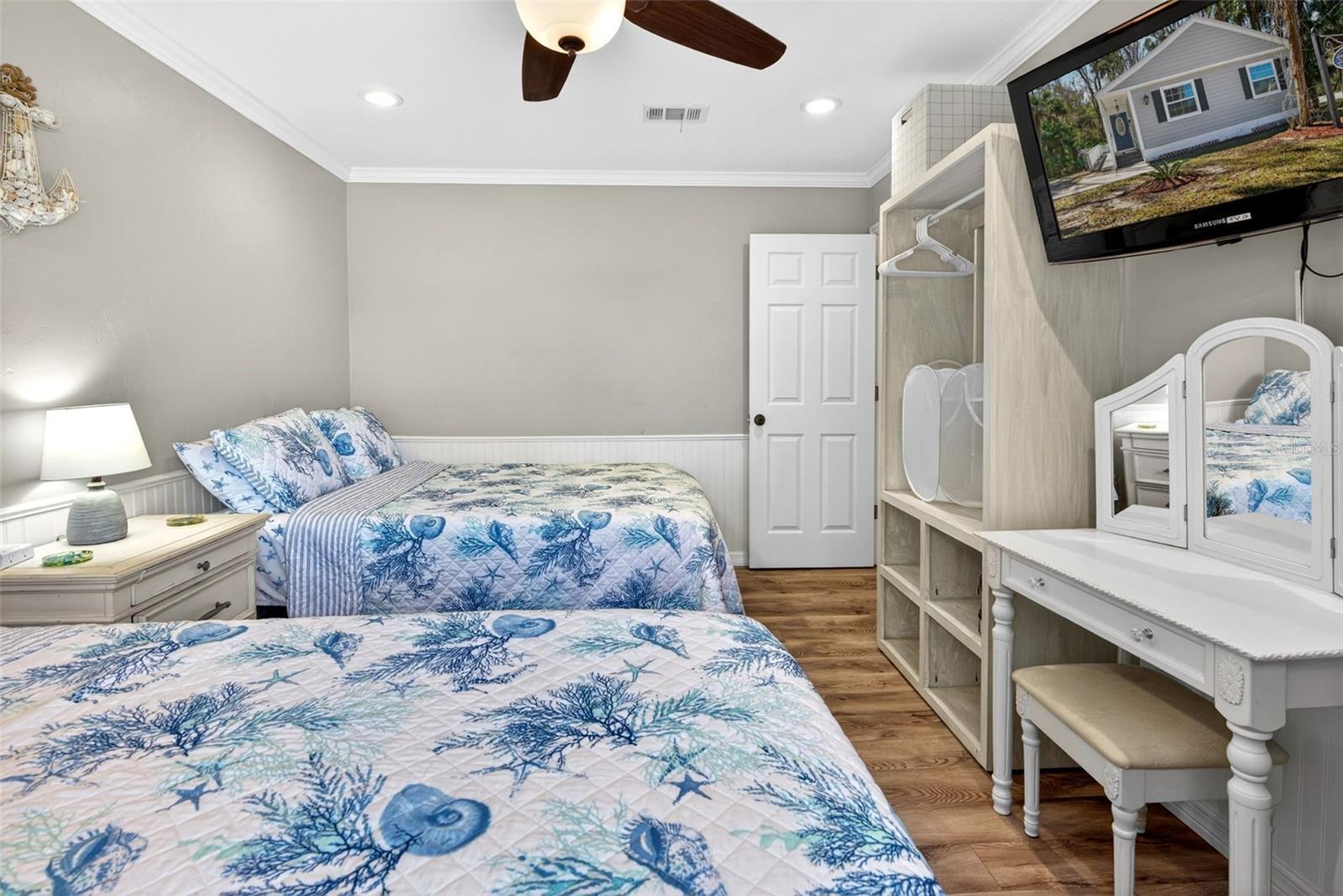 Image 28 of 38 For 110 Crystal Street