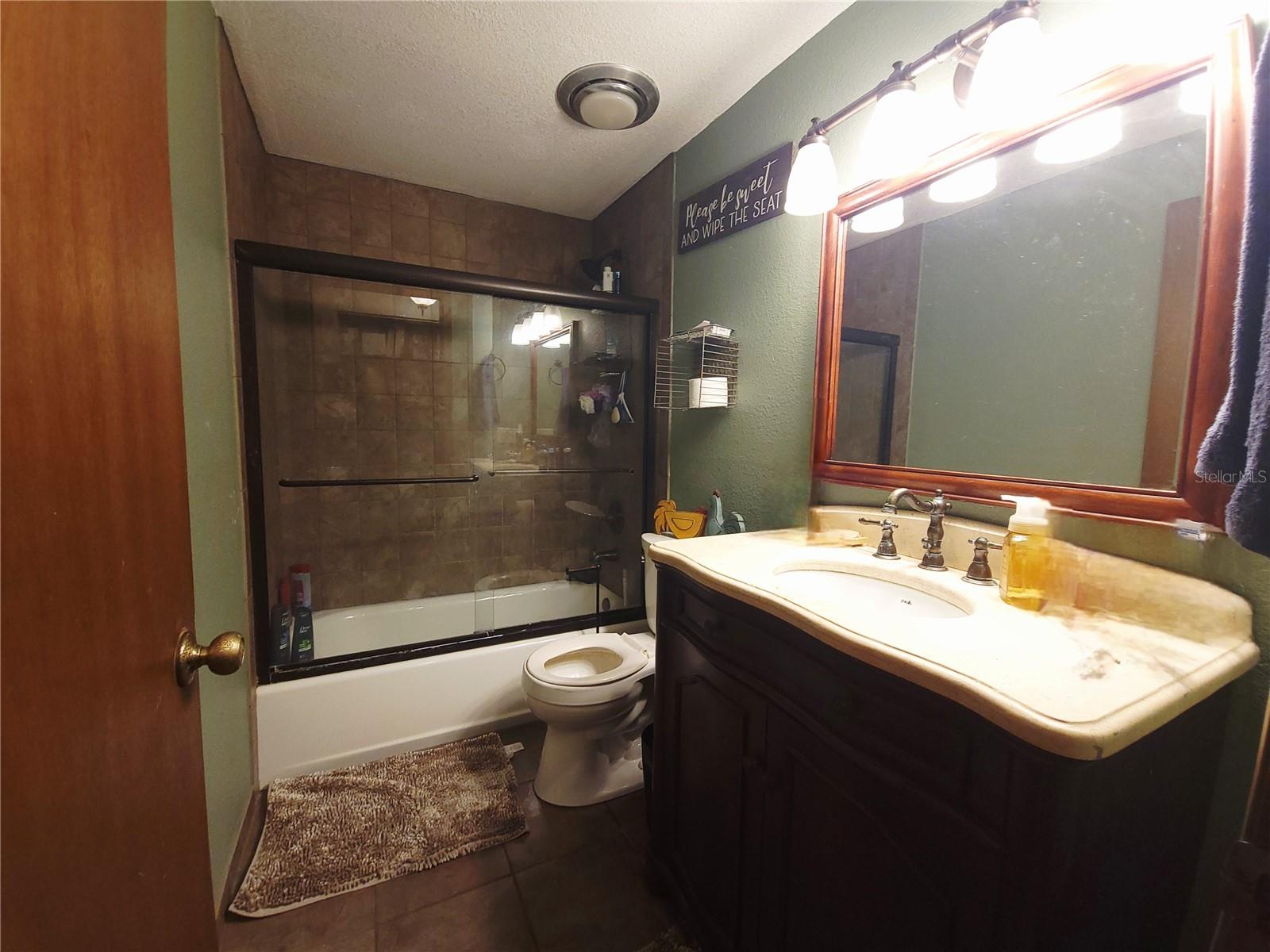 Image 23 of 39 For 1600 42nd Street