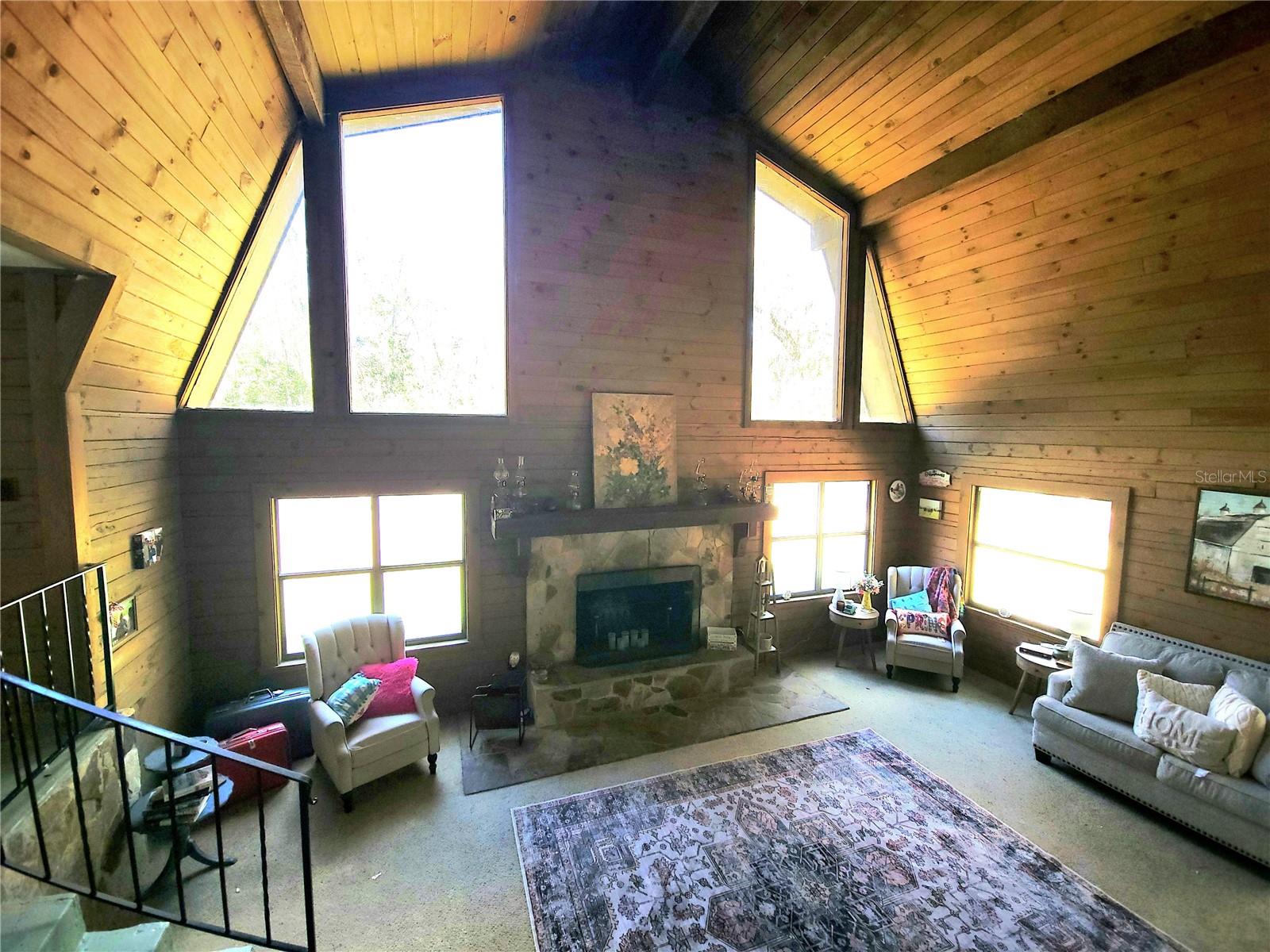 Image 4 of 39 For 1600 42nd Street