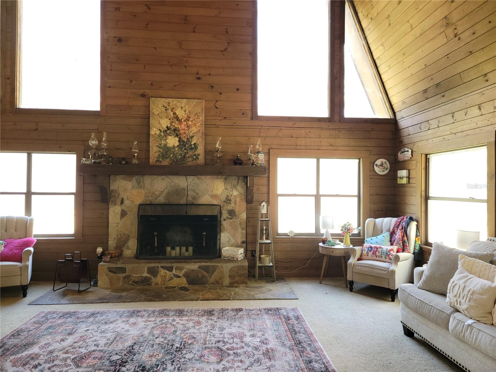 Image 5 of 39 For 1600 42nd Street