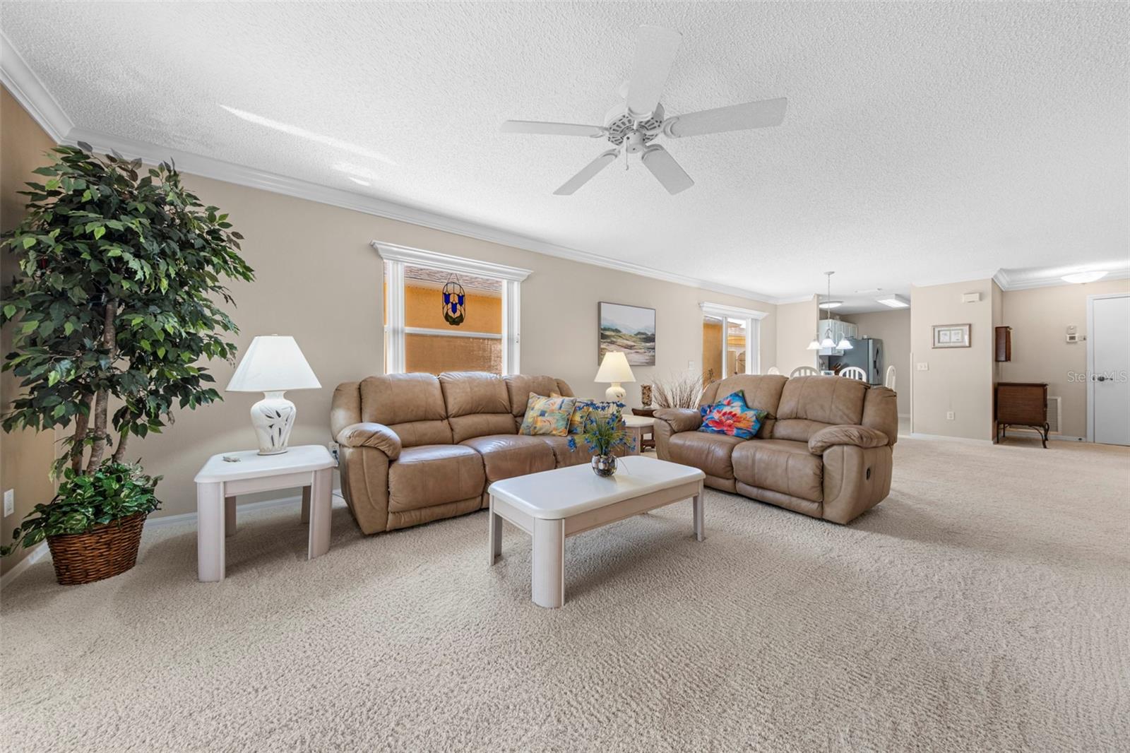 Image 12 of 35 For 1137 Santa Cruz Drive