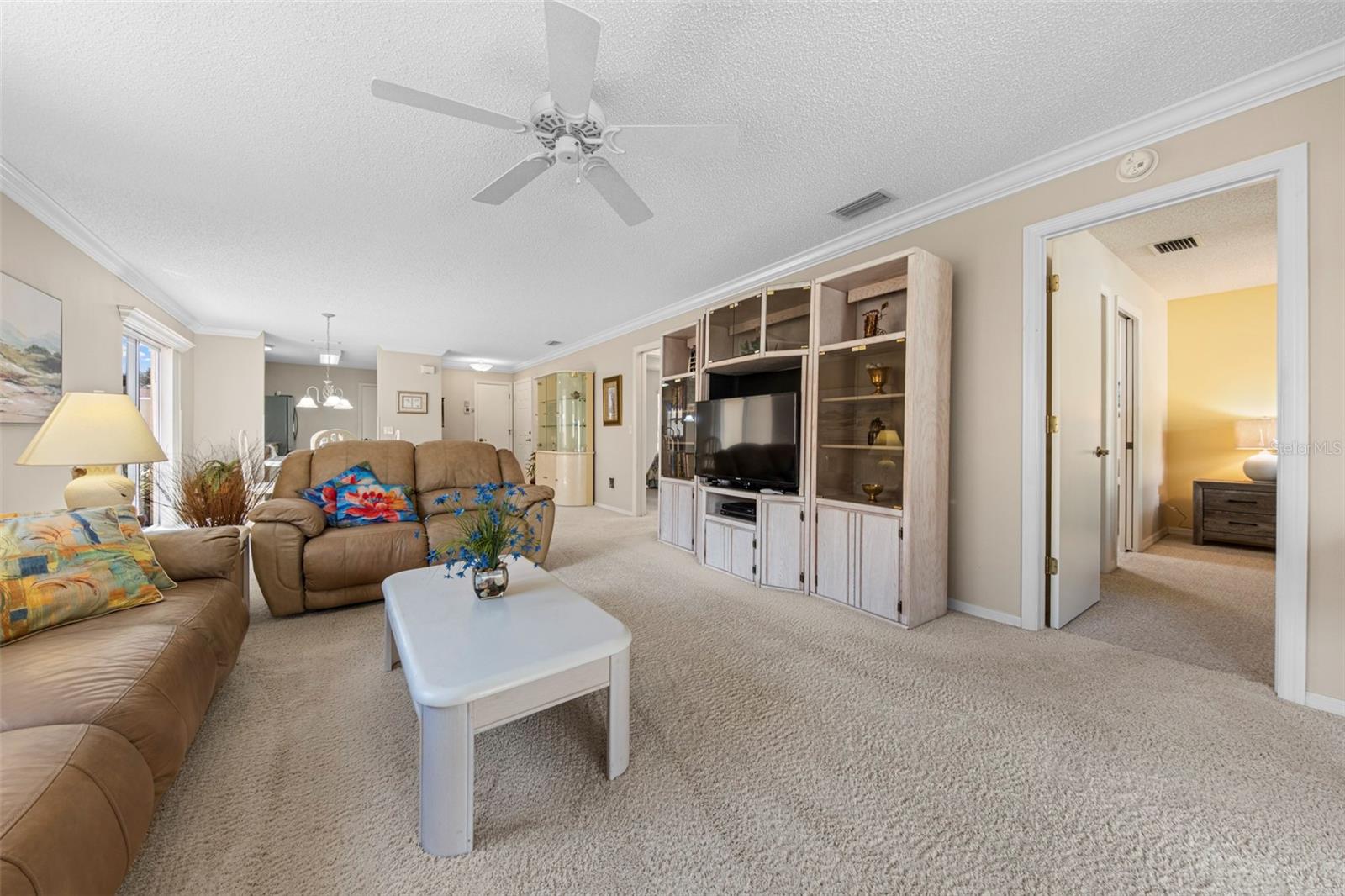 Image 13 of 35 For 1137 Santa Cruz Drive