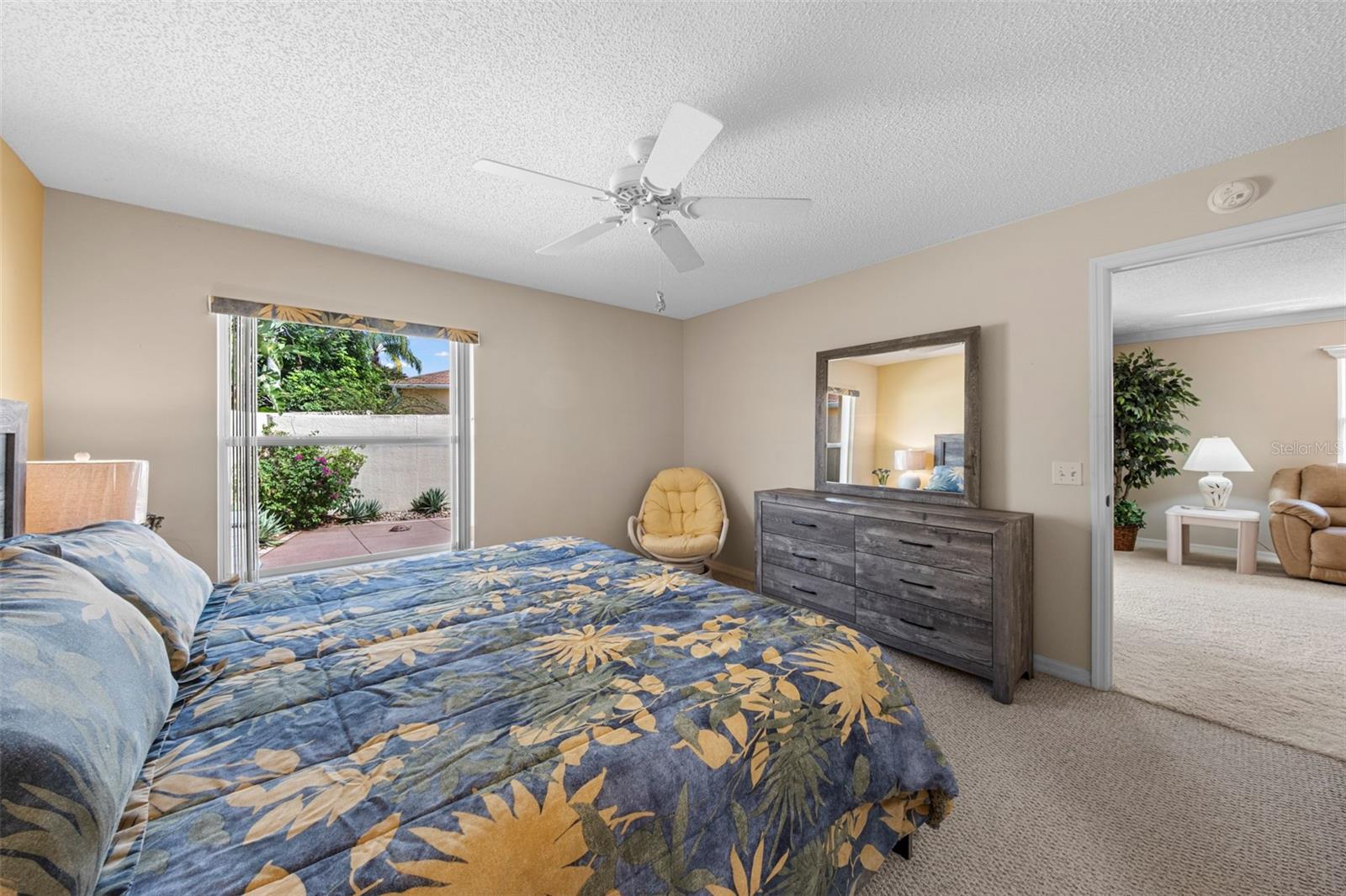 Image 18 of 35 For 1137 Santa Cruz Drive