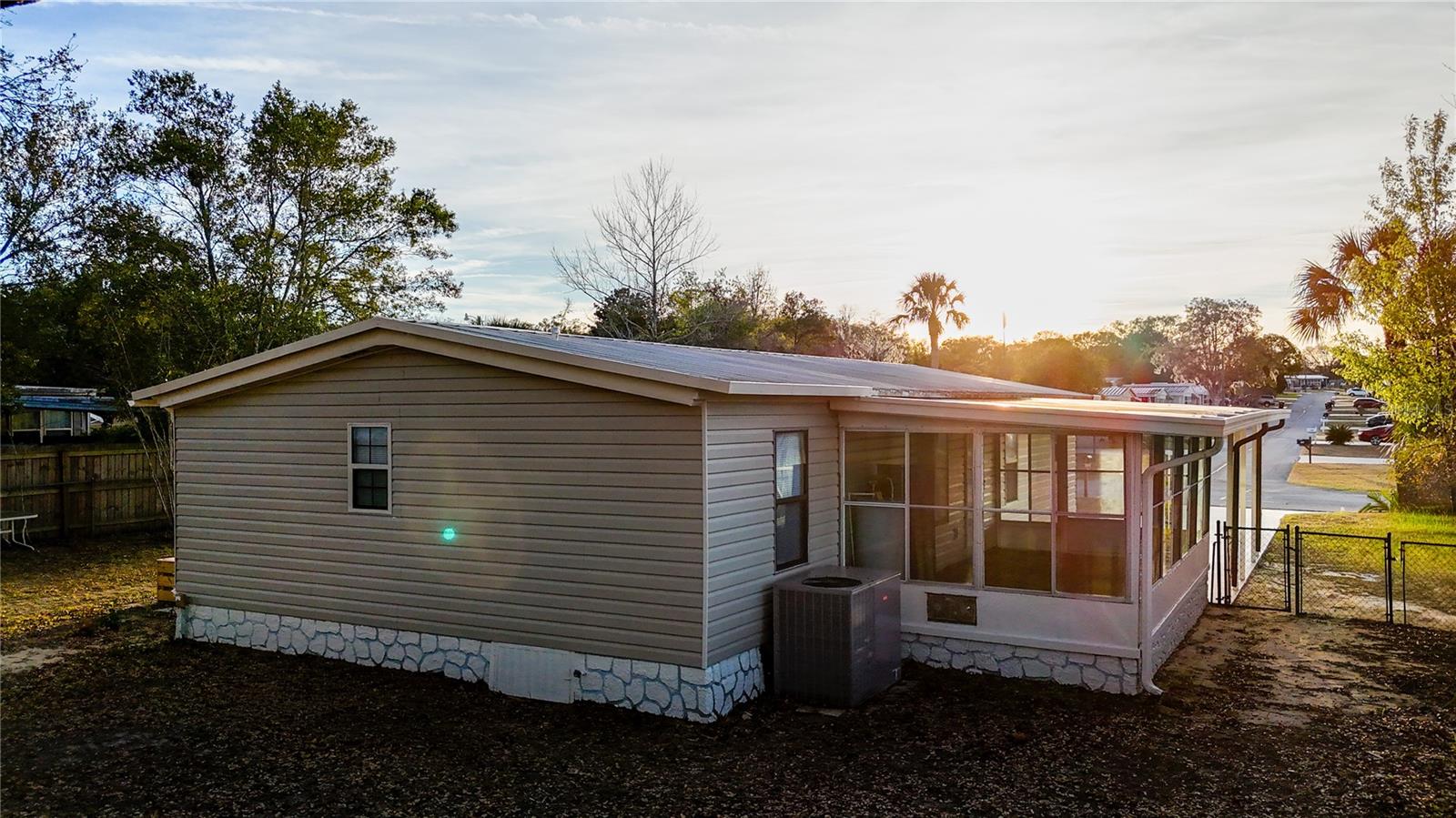 Image 16 of 63 For 105 66th Court