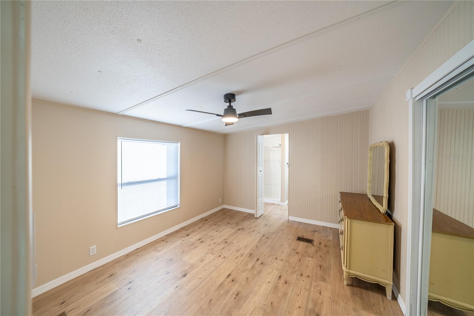 Image 37 of 63 For 105 66th Court