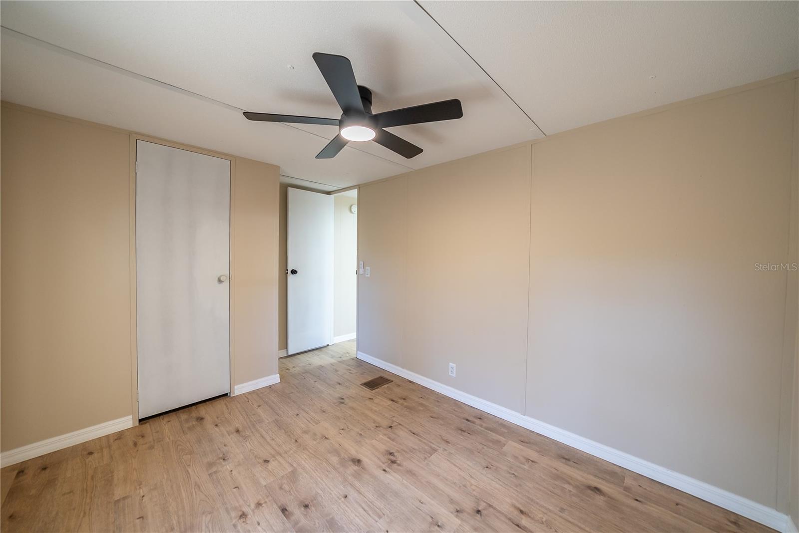 Image 51 of 63 For 105 66th Court