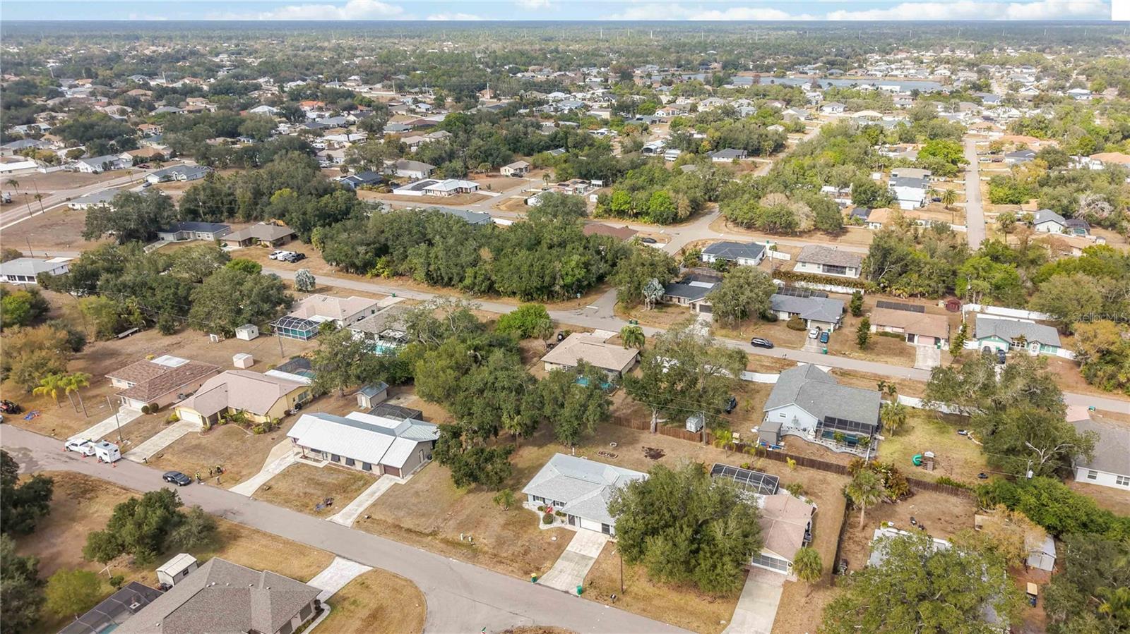 Image 45 of 50 For 22285 Walton Avenue