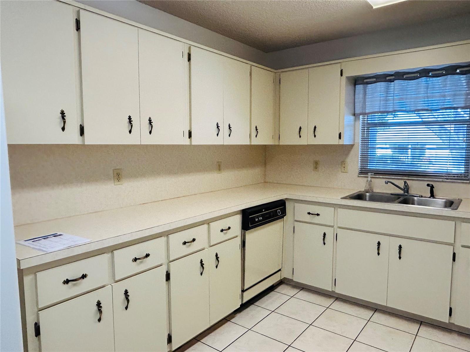 Image 12 of 45 For 8530 90th Street B