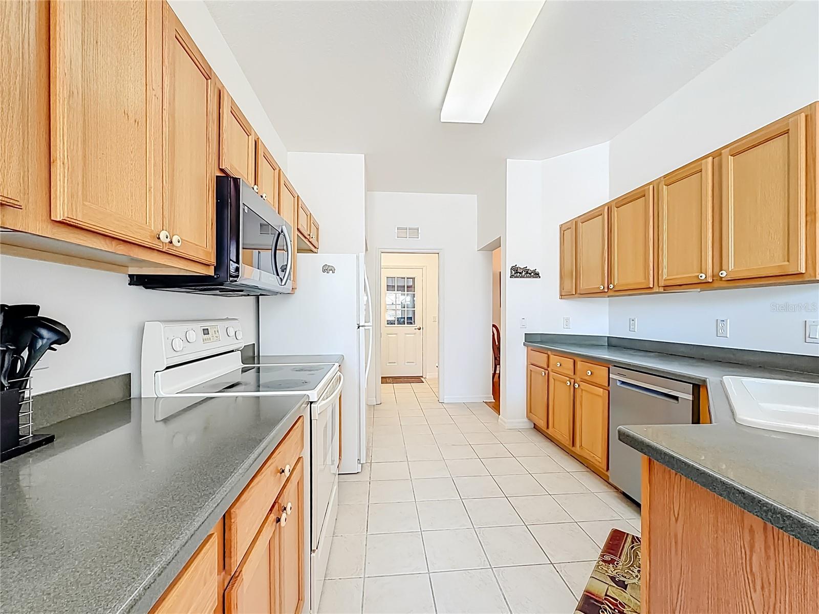 Image 12 of 49 For 9746 89th Loop