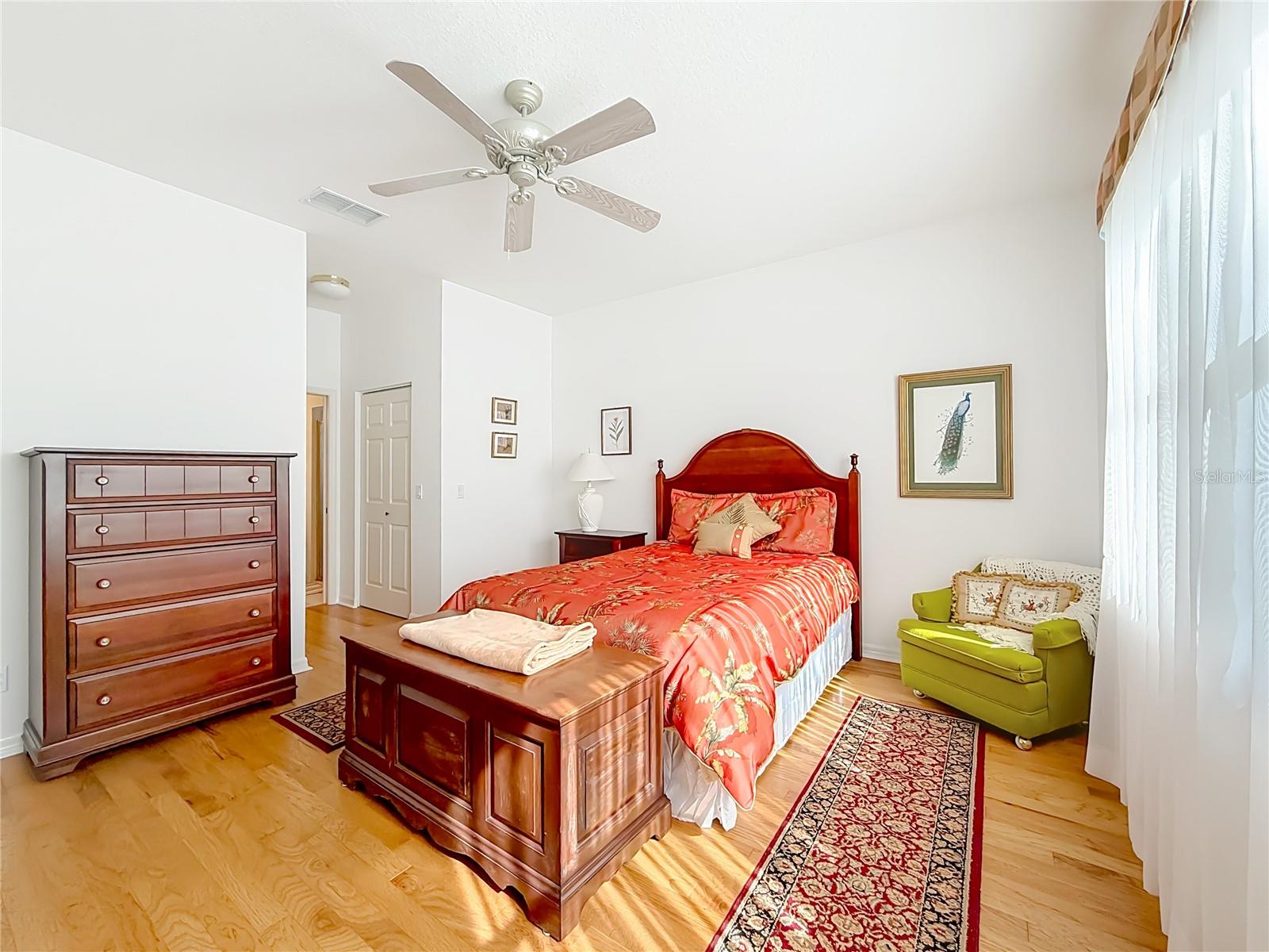 Image 19 of 49 For 9746 89th Loop