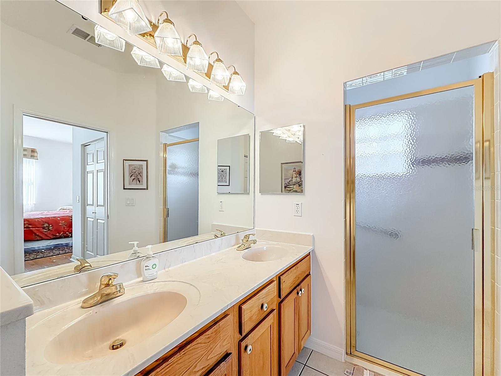 Image 22 of 49 For 9746 89th Loop