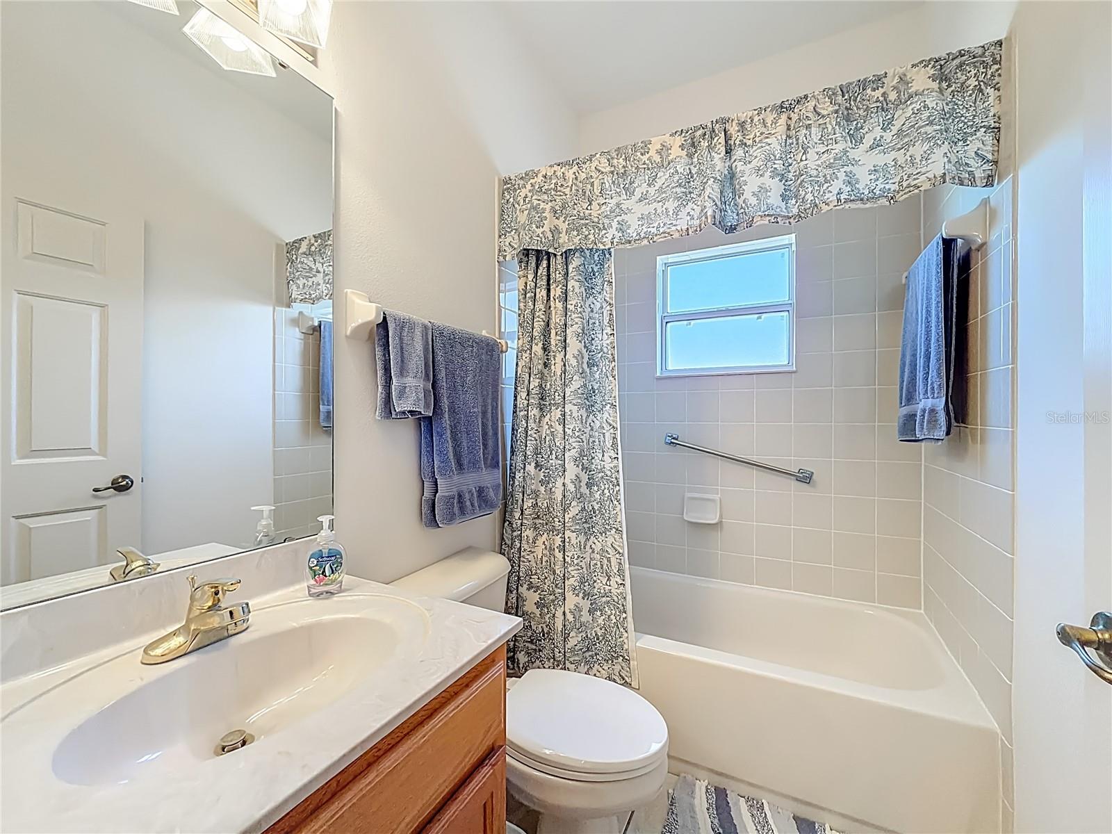 Image 30 of 49 For 9746 89th Loop