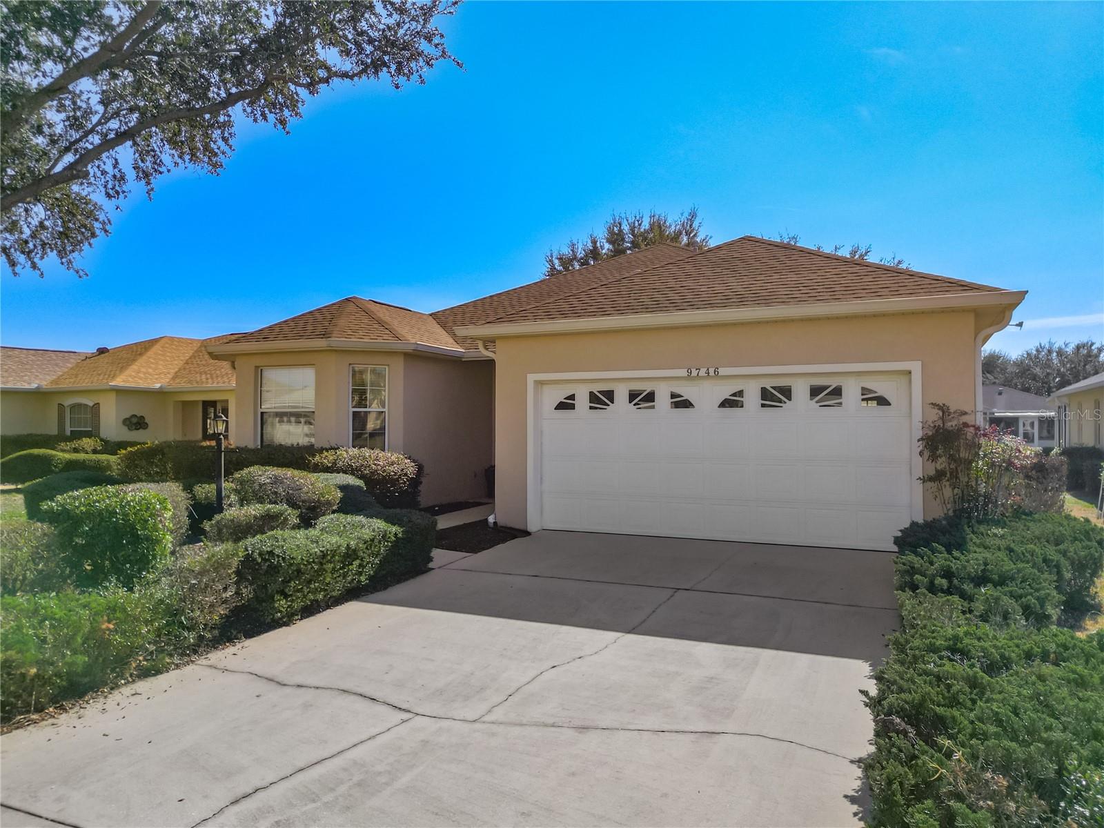 Image 40 of 49 For 9746 89th Loop