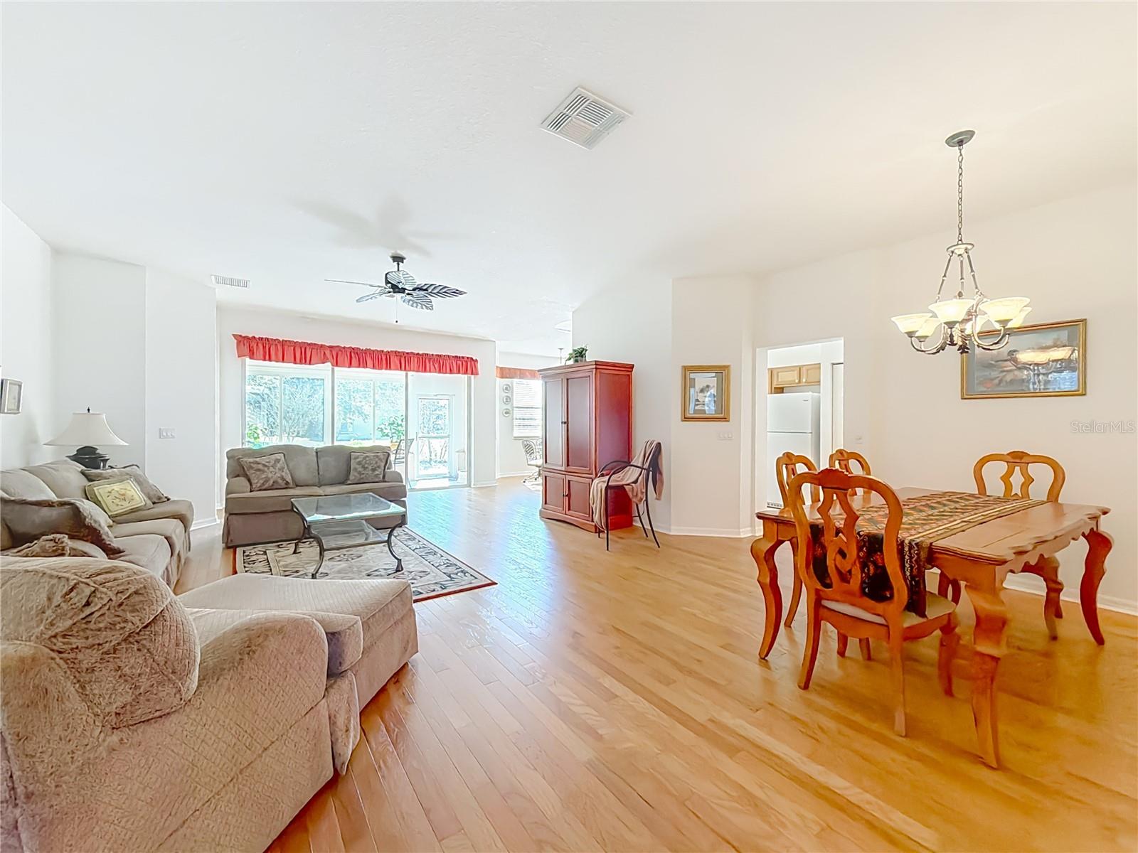 Image 6 of 49 For 9746 89th Loop