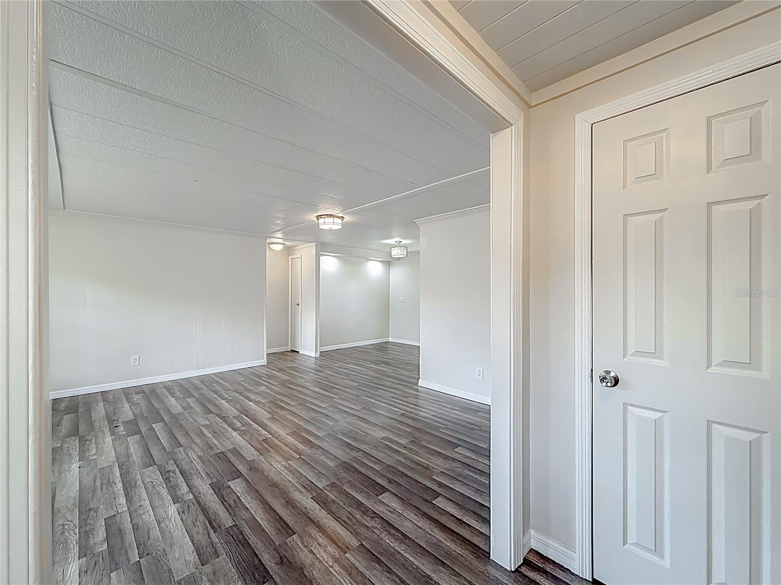 Image 3 of 52 For 3197 89th Place