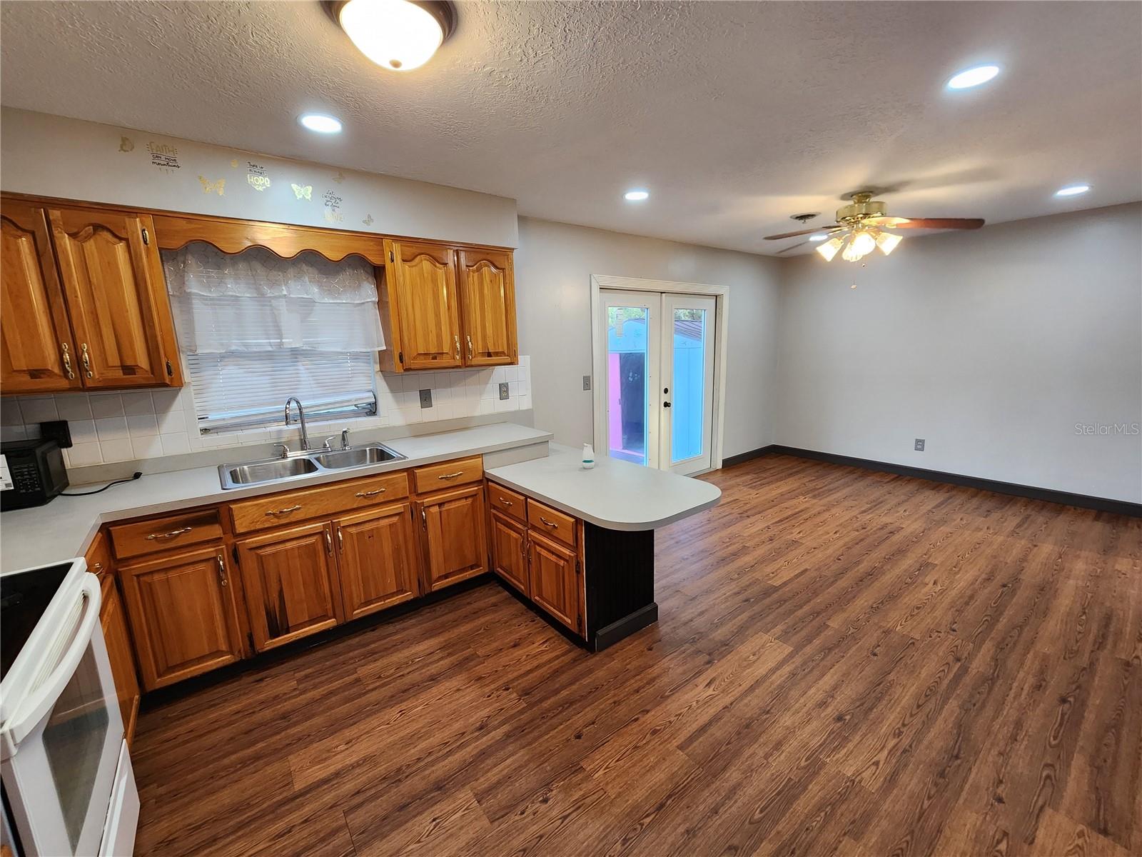 Image 18 of 30 For 3409 22nd Court