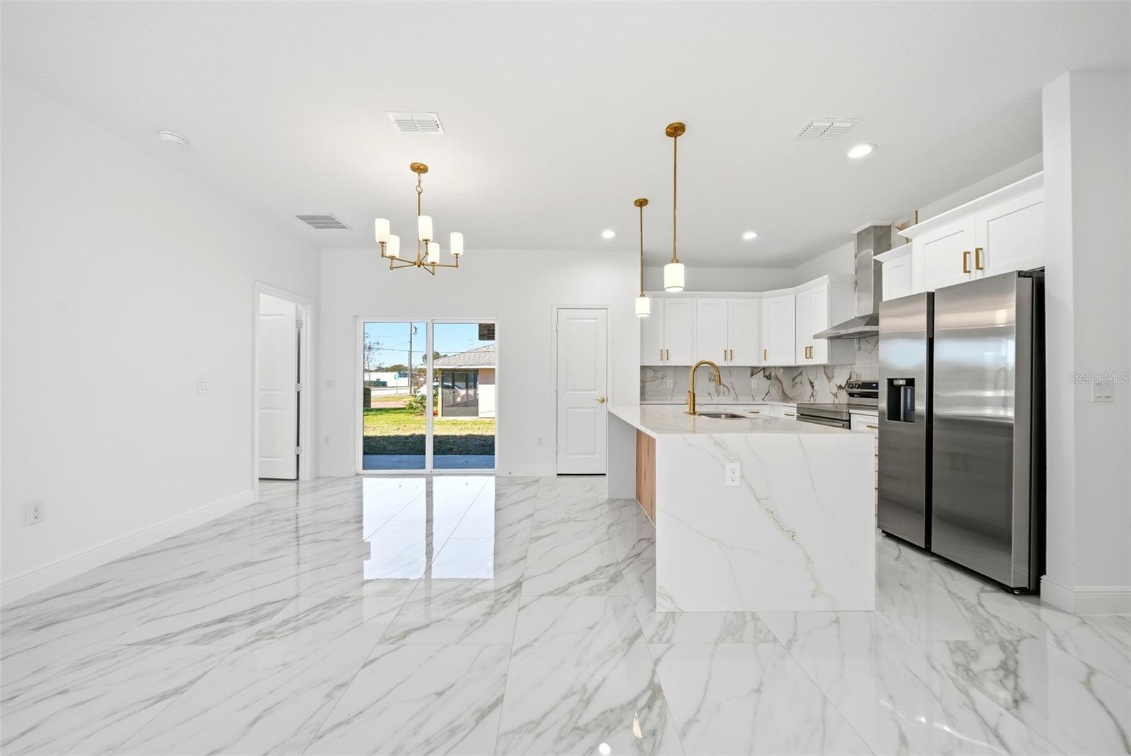 Image 12 of 45 For 1002 Williams Street